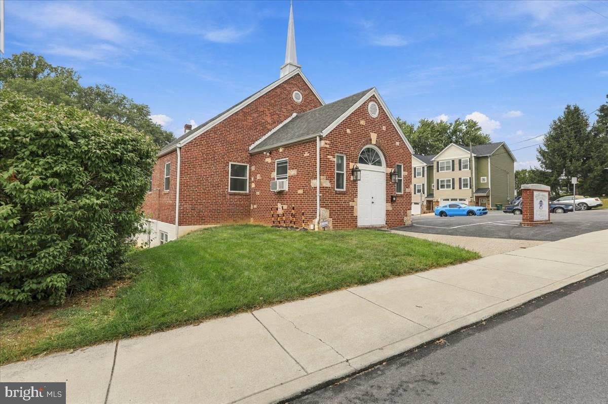 218 N POTOMAC STREET