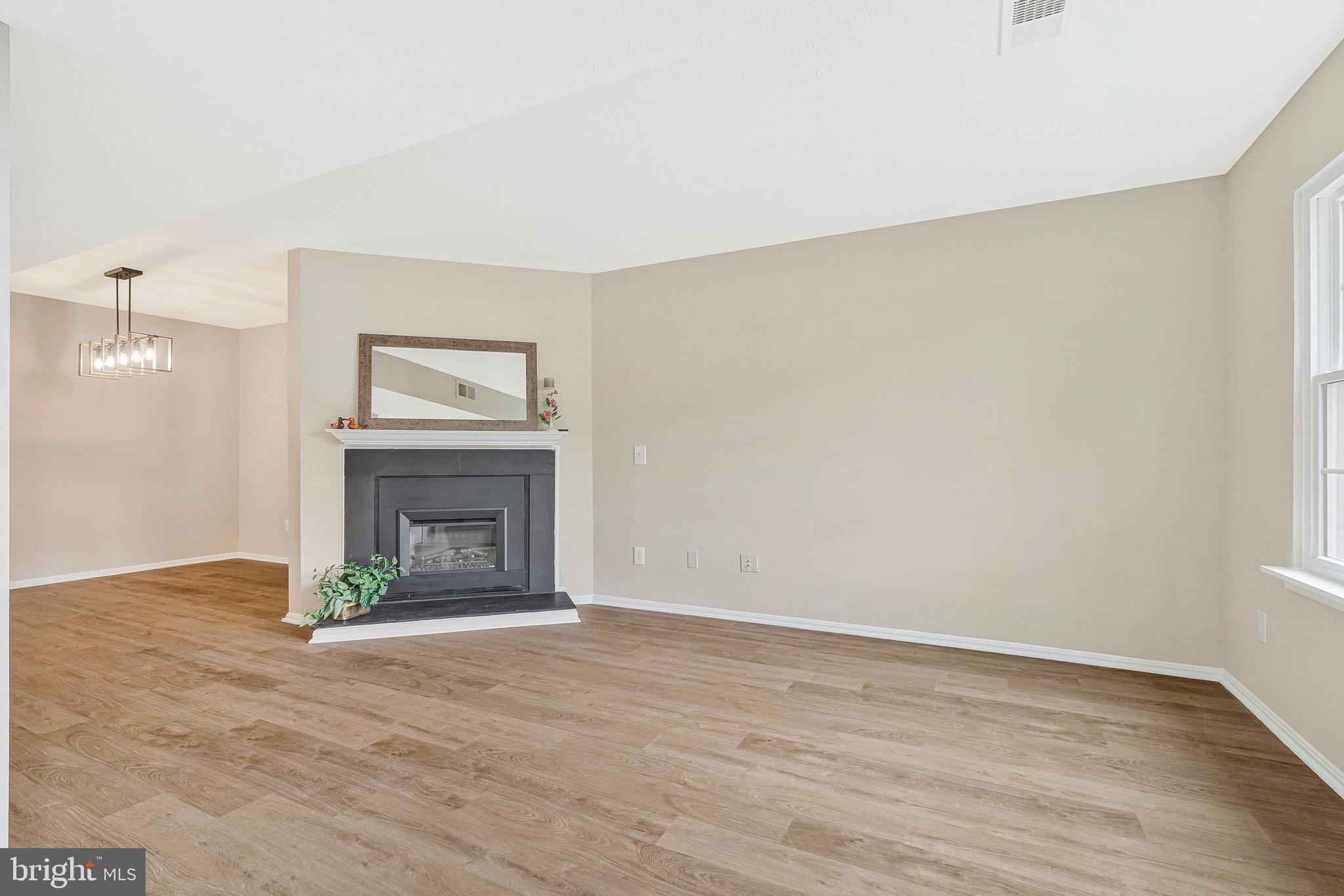 SINGLETONS GROVE - Residential