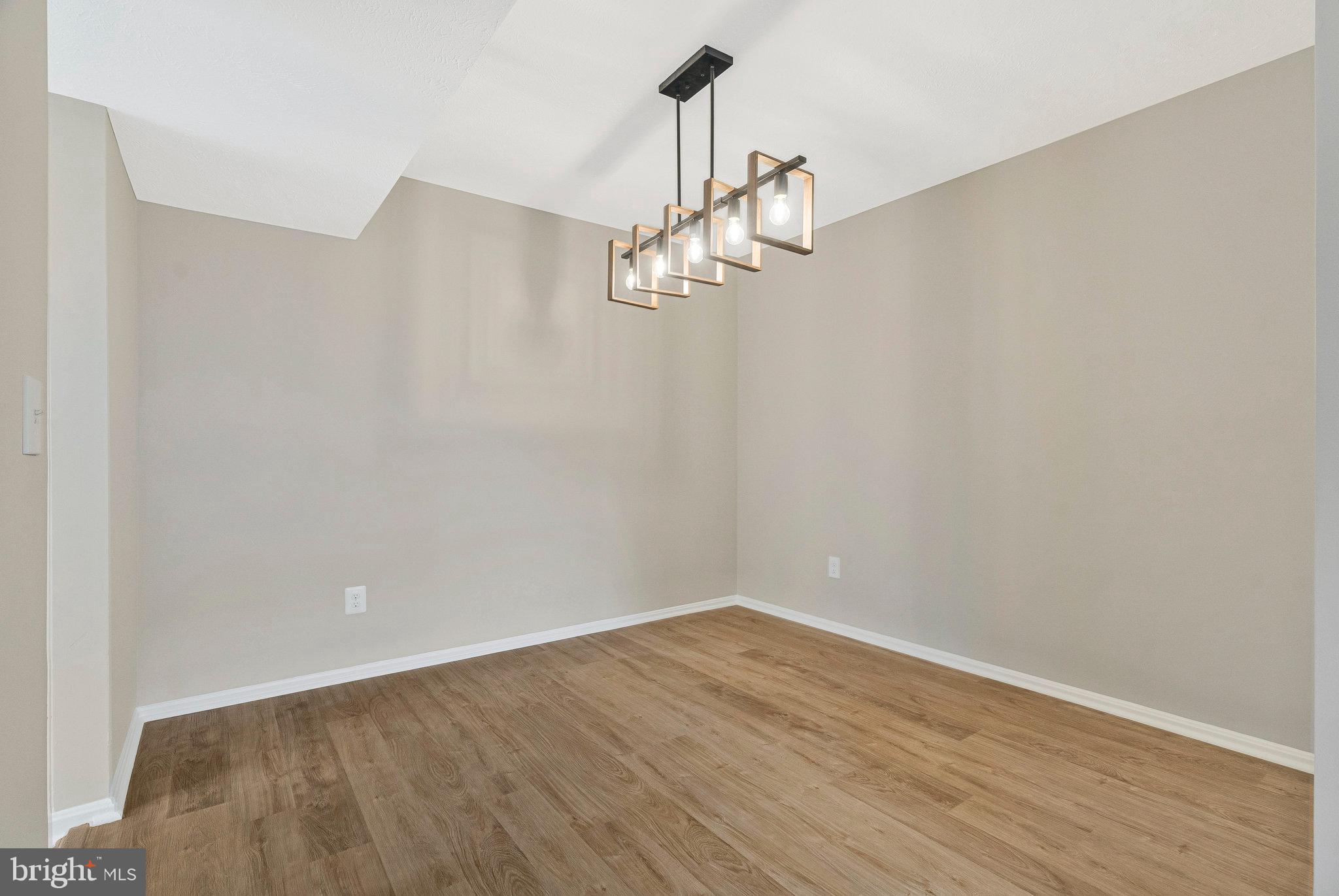 SINGLETONS GROVE - Residential