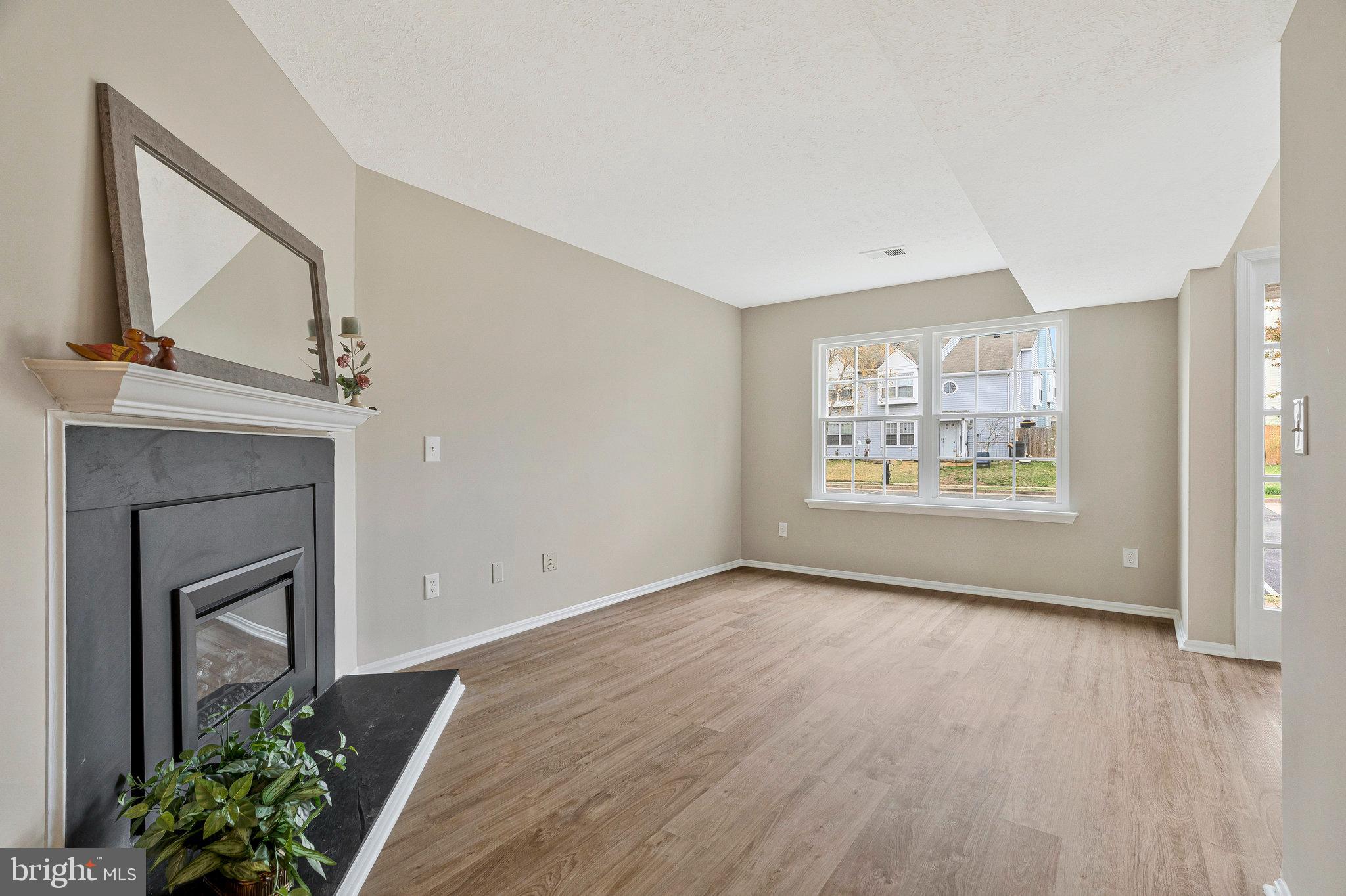 SINGLETONS GROVE - Residential