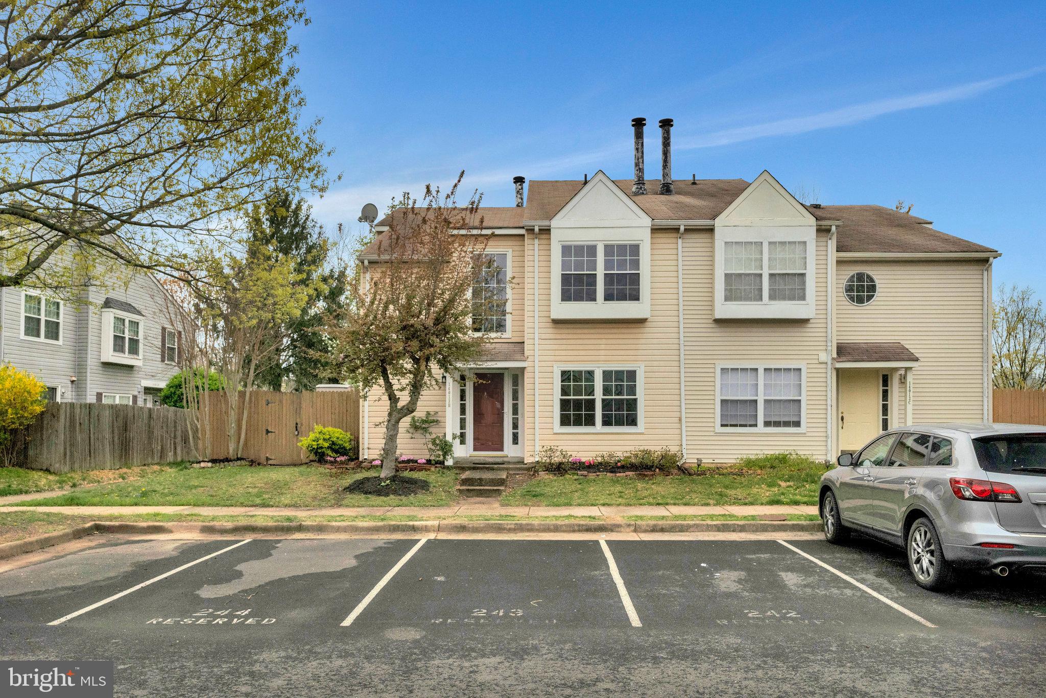 SINGLETONS GROVE - Residential