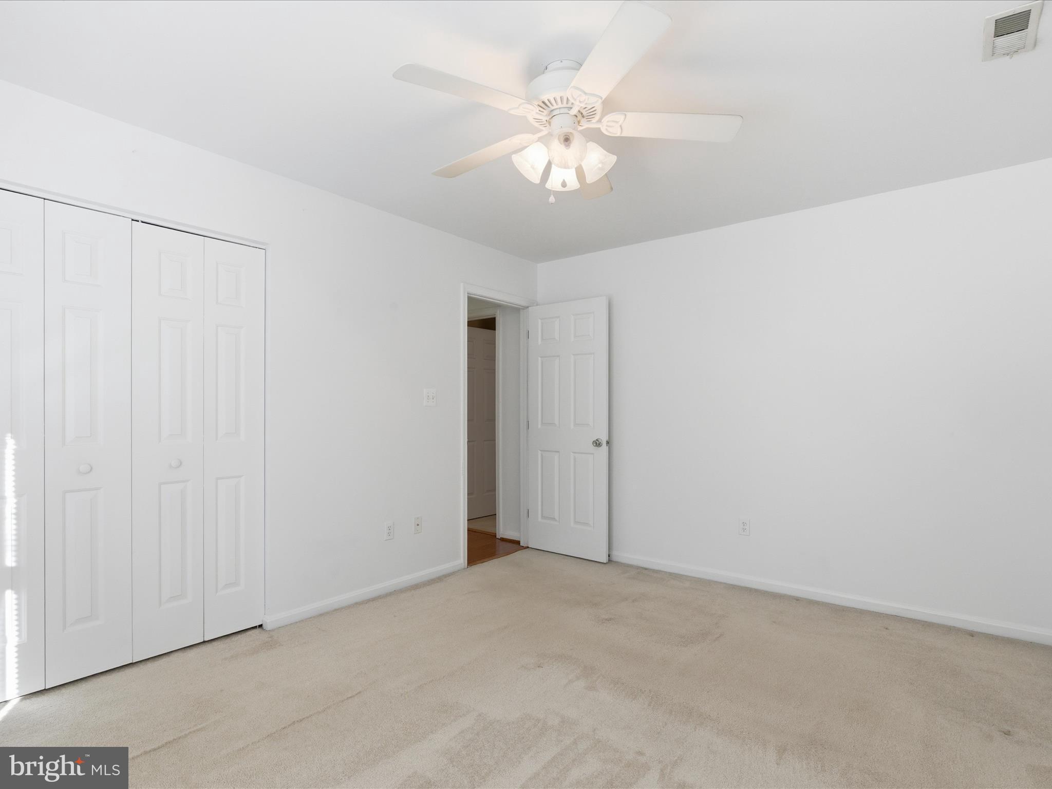 TWIN COVE - Residential