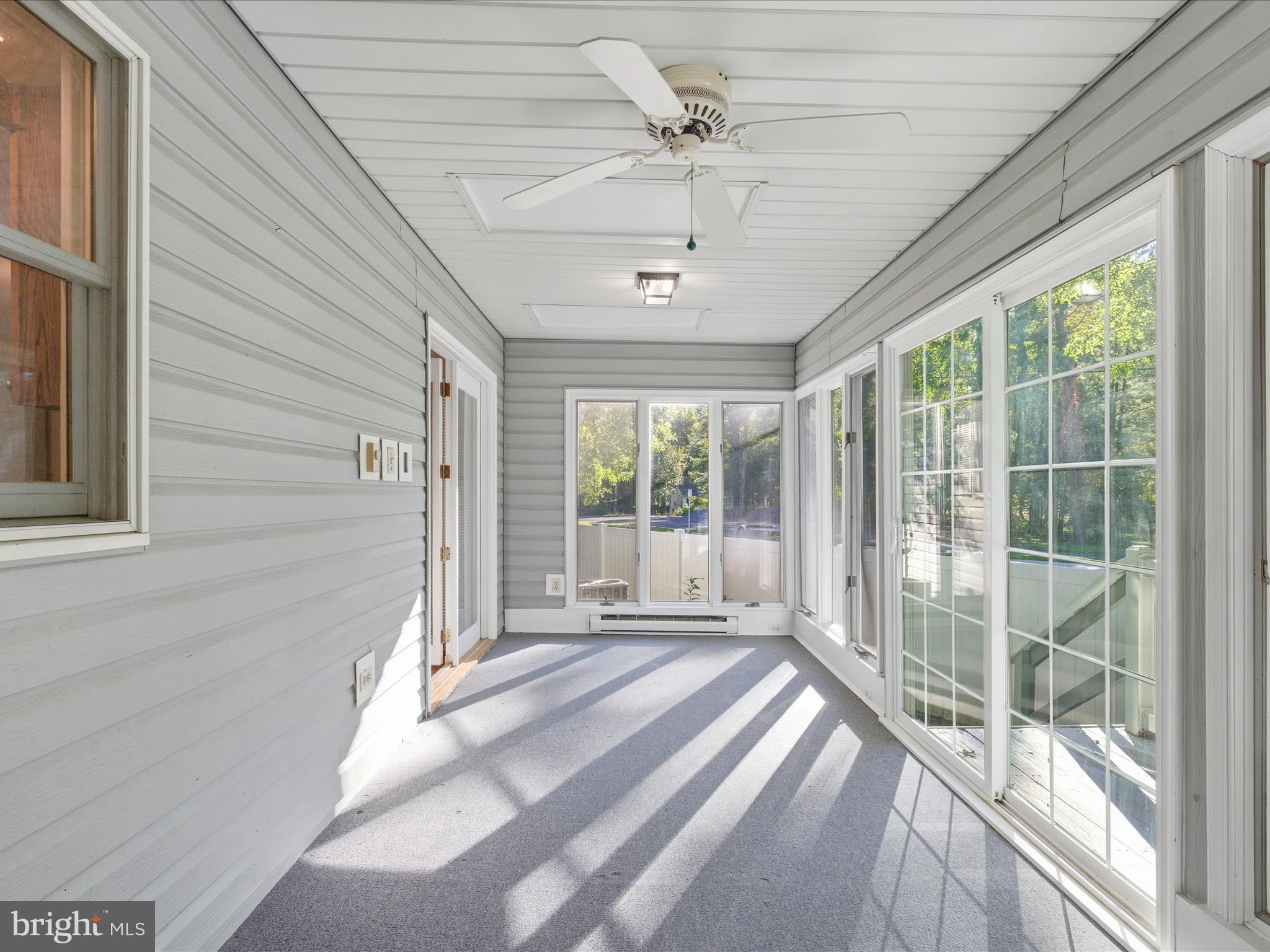 TWIN COVE - Residential