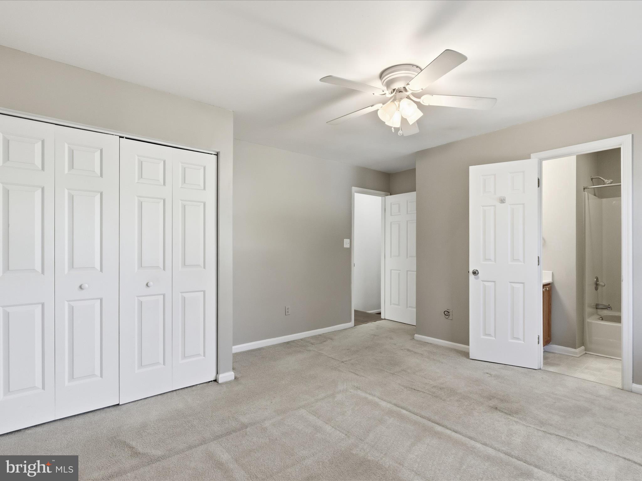 TWIN COVE - Residential