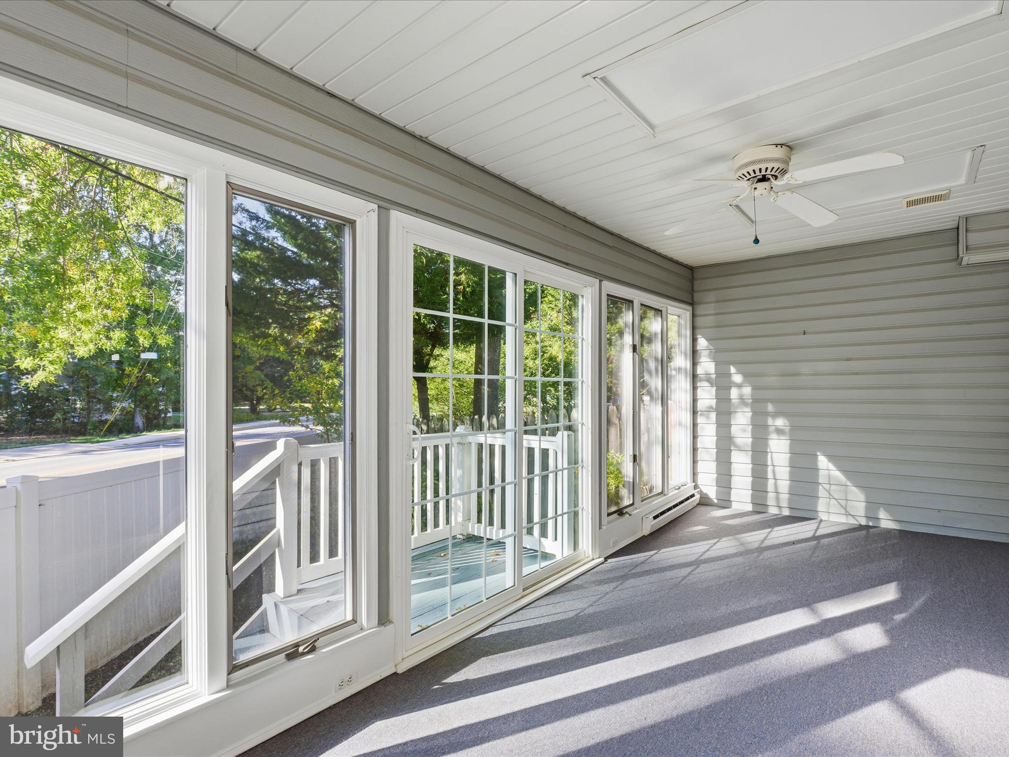 TWIN COVE - Residential