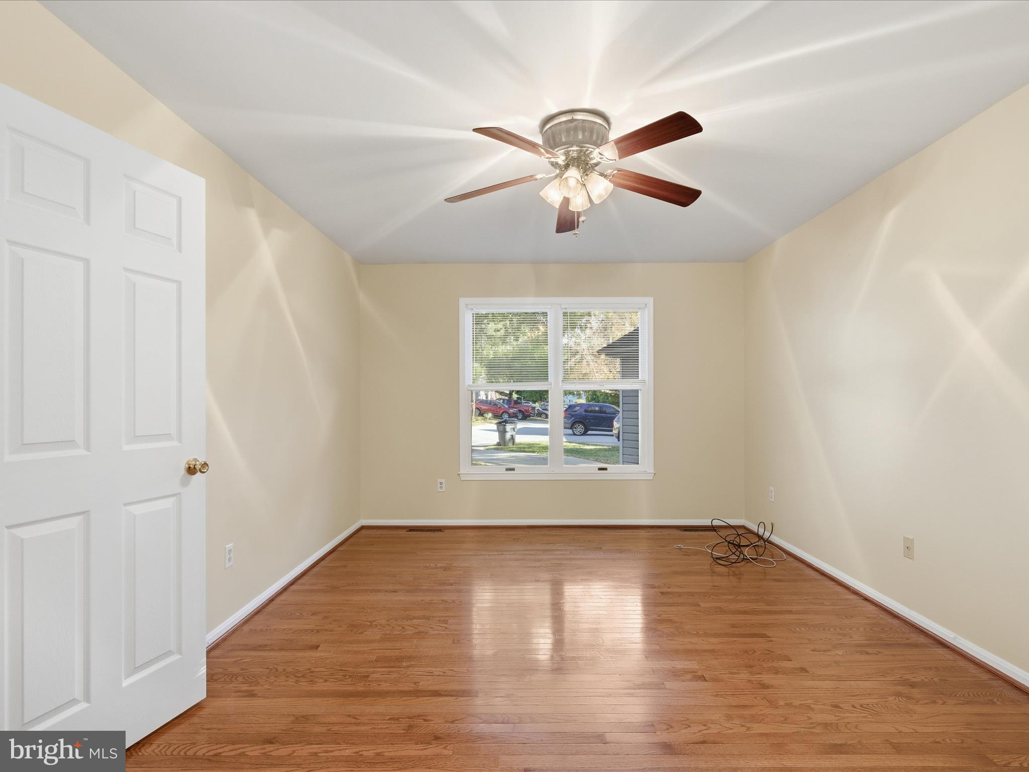 TWIN COVE - Residential