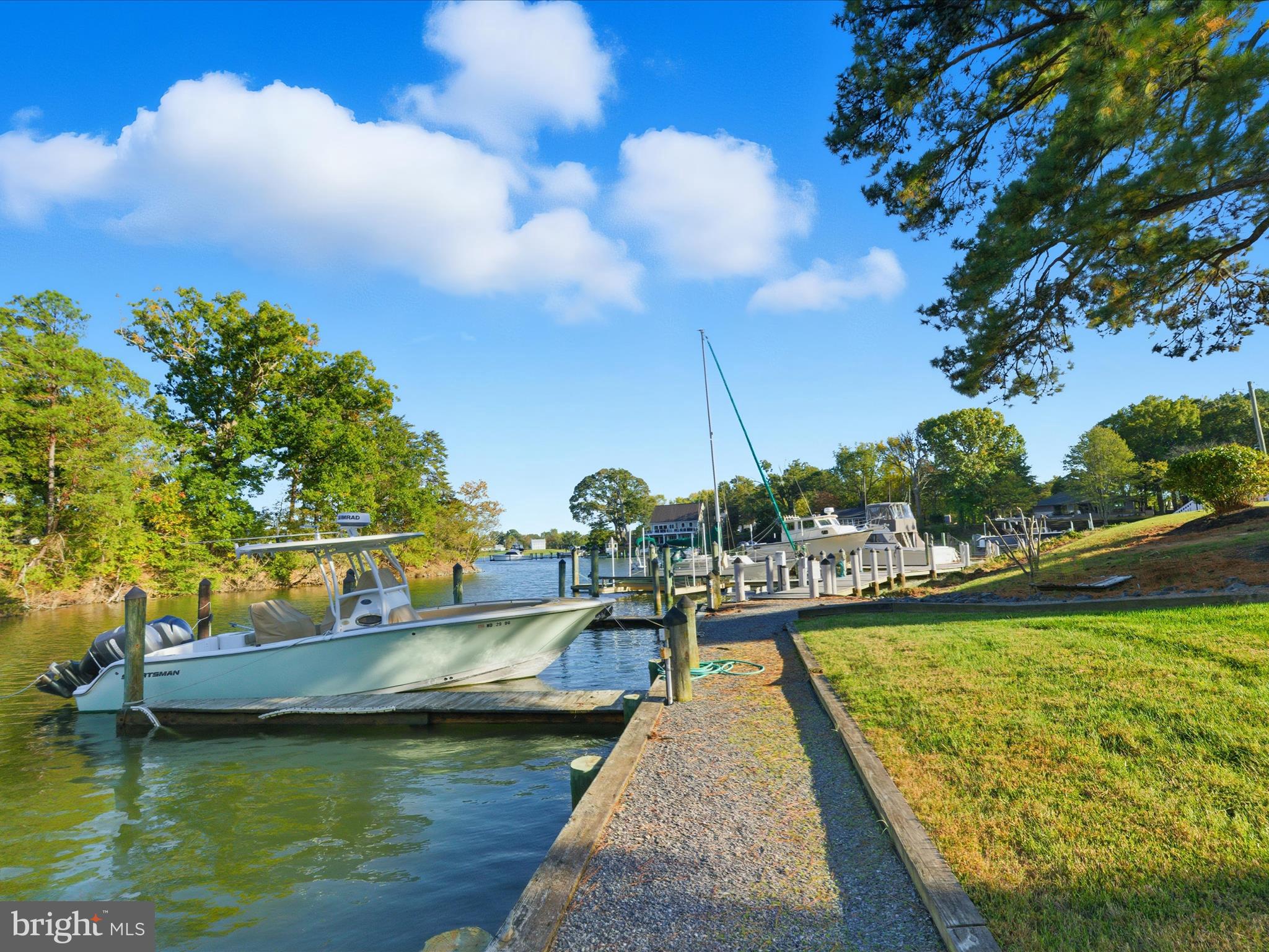 TWIN COVE - Residential