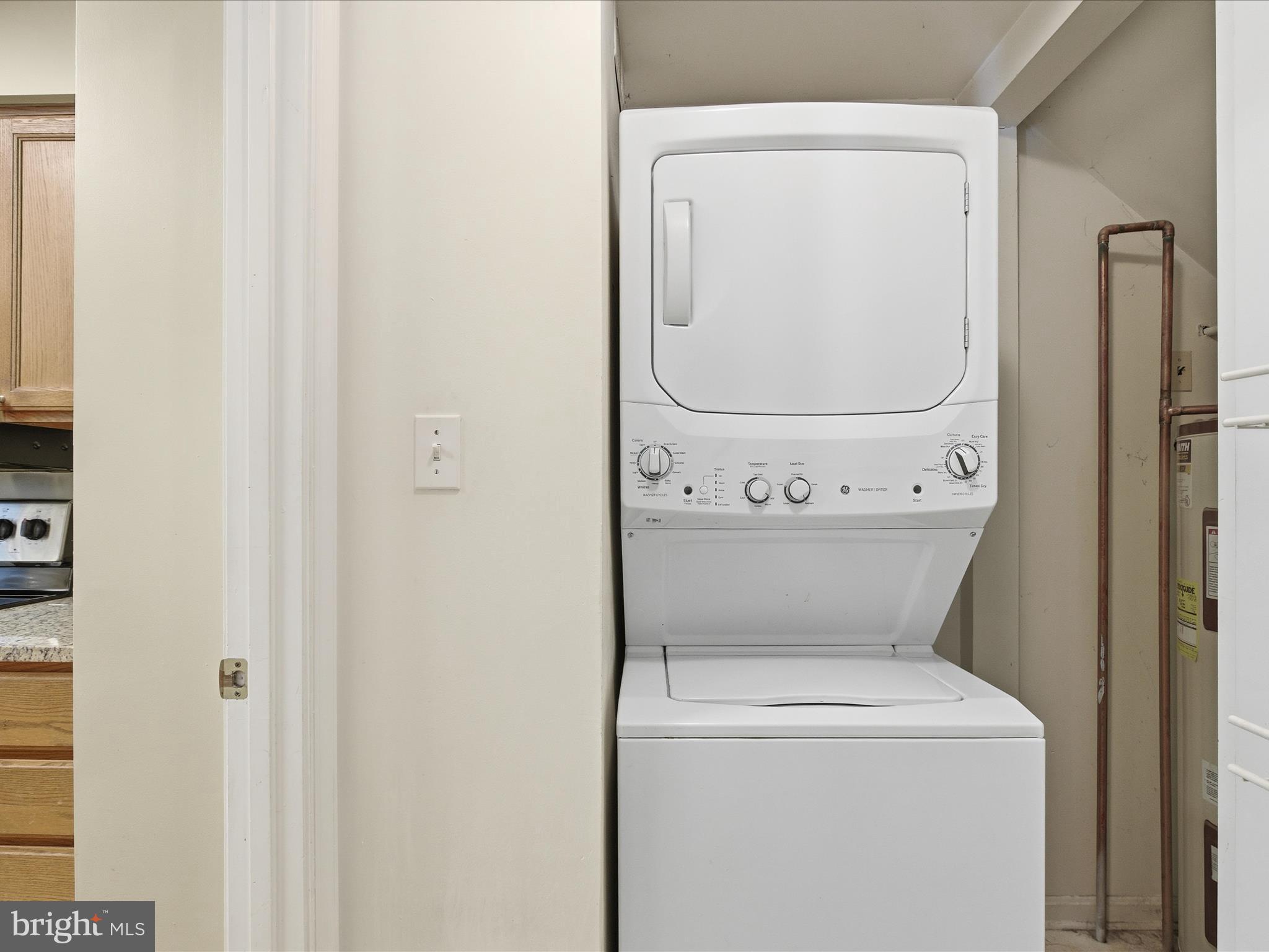 TWIN COVE - Residential