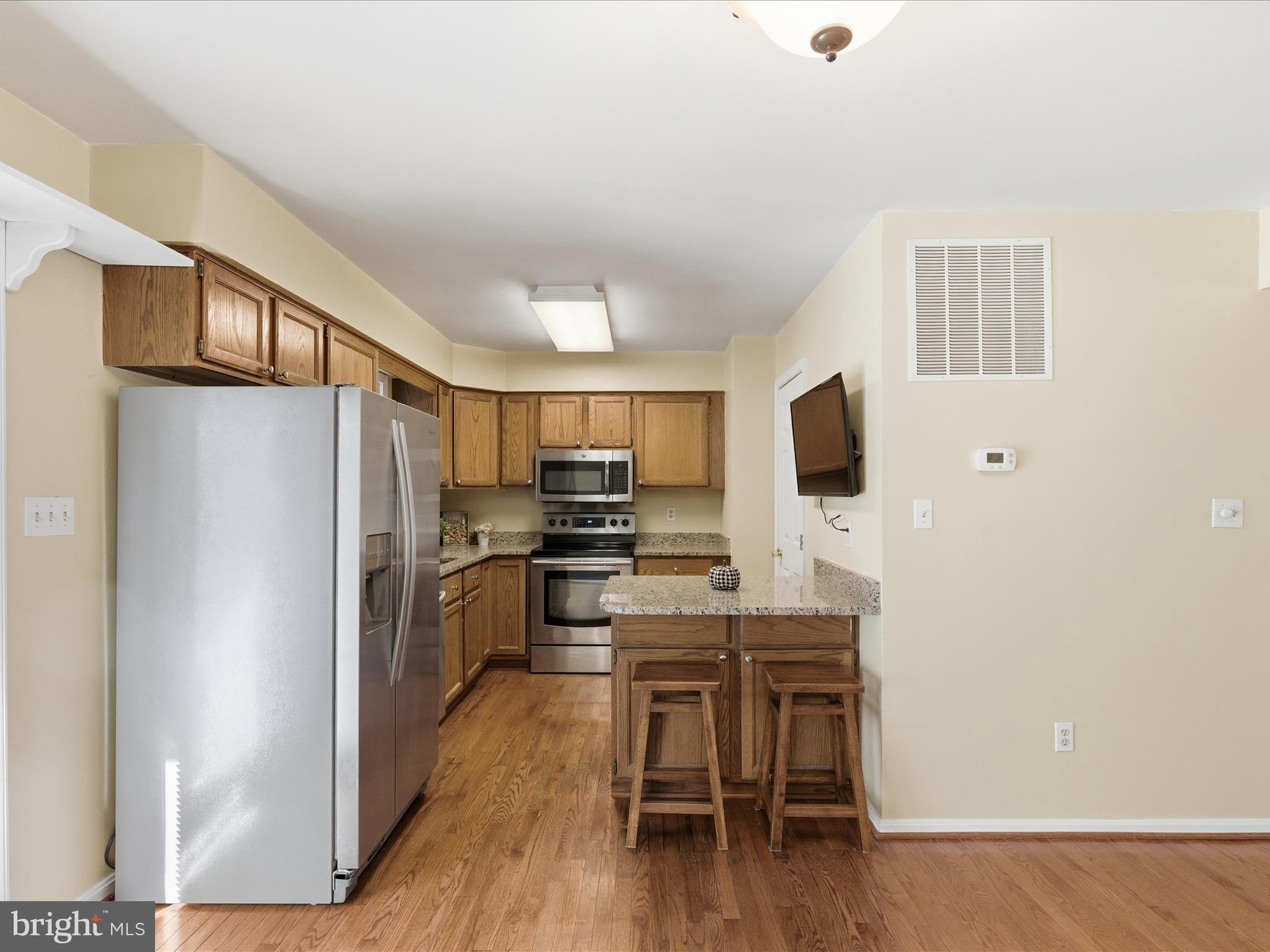 TWIN COVE - Residential