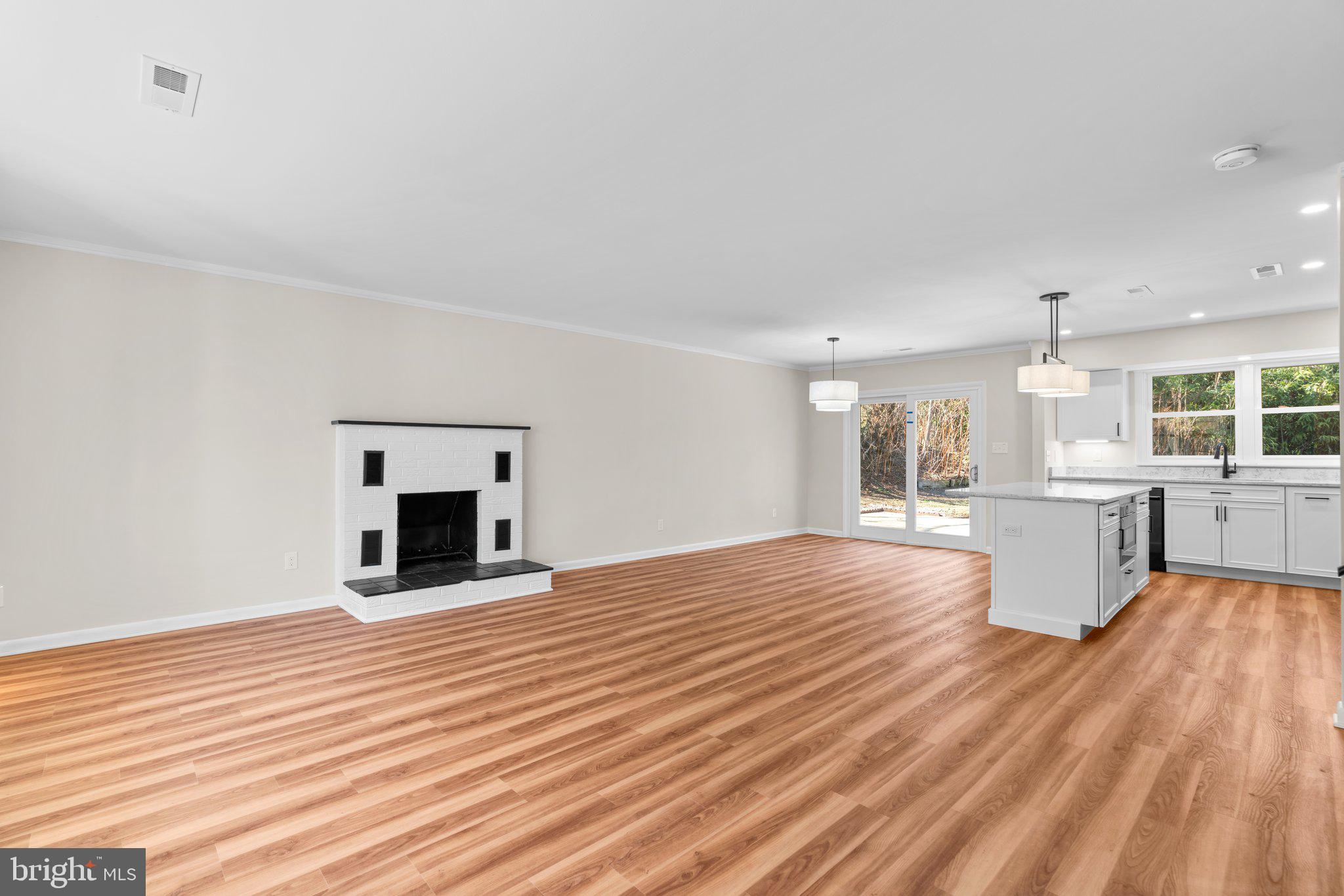 HILLSMERE ESTATES - Residential