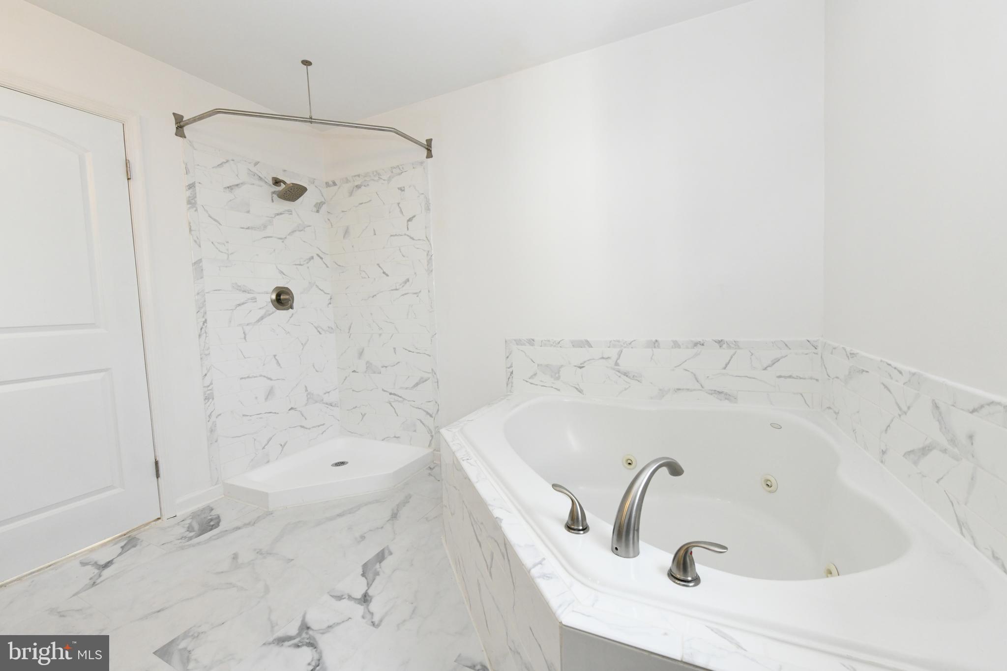 WHITE SANDS - Residential