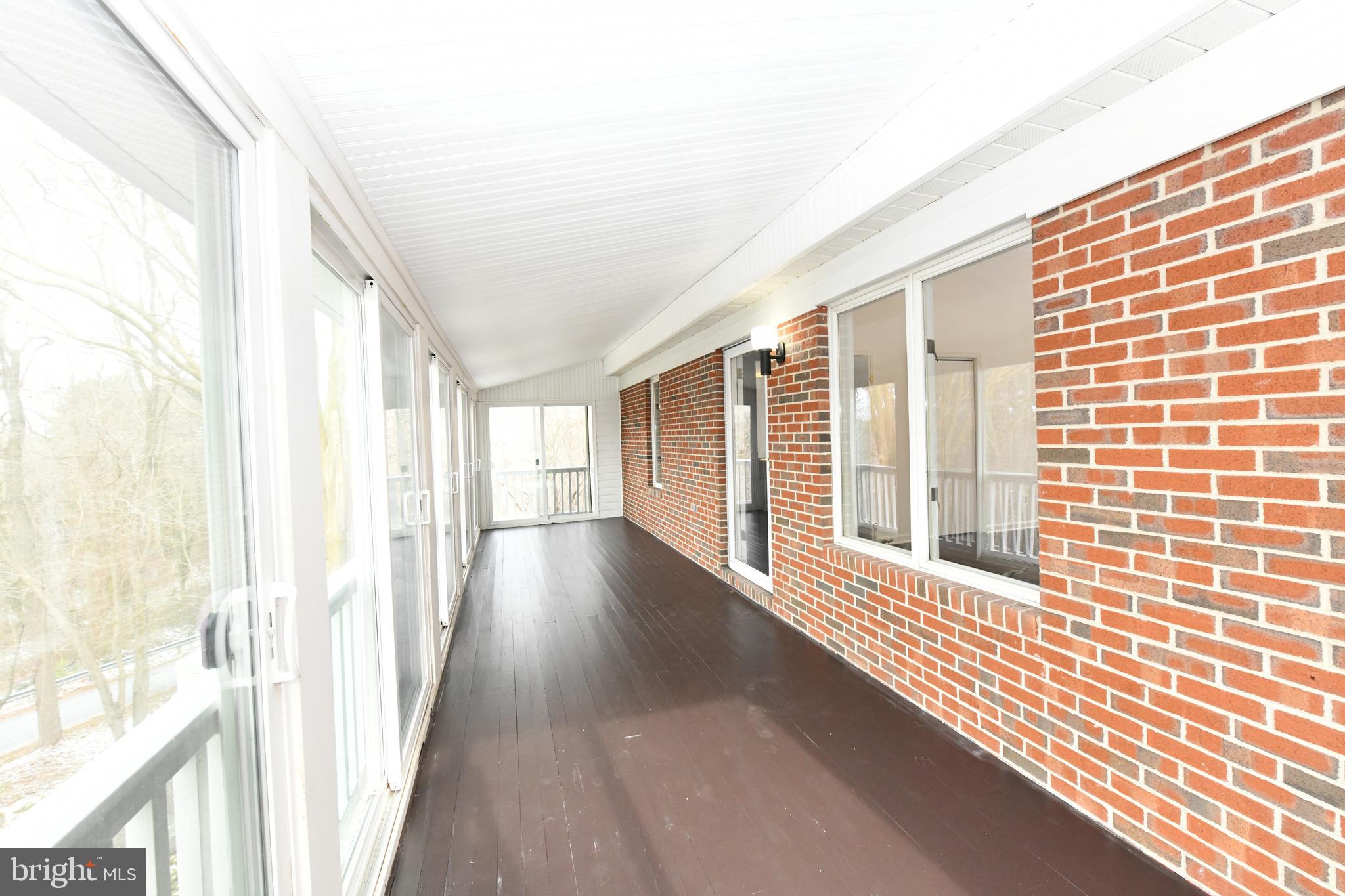 WHITE SANDS - Residential