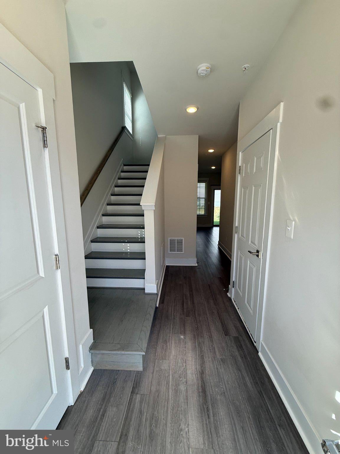 209 POMEGRANATE LANE