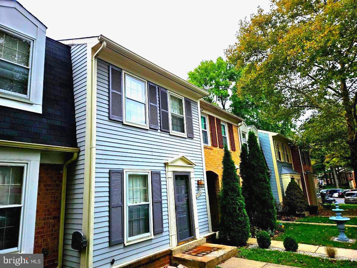20514 STERNCROFT COURT