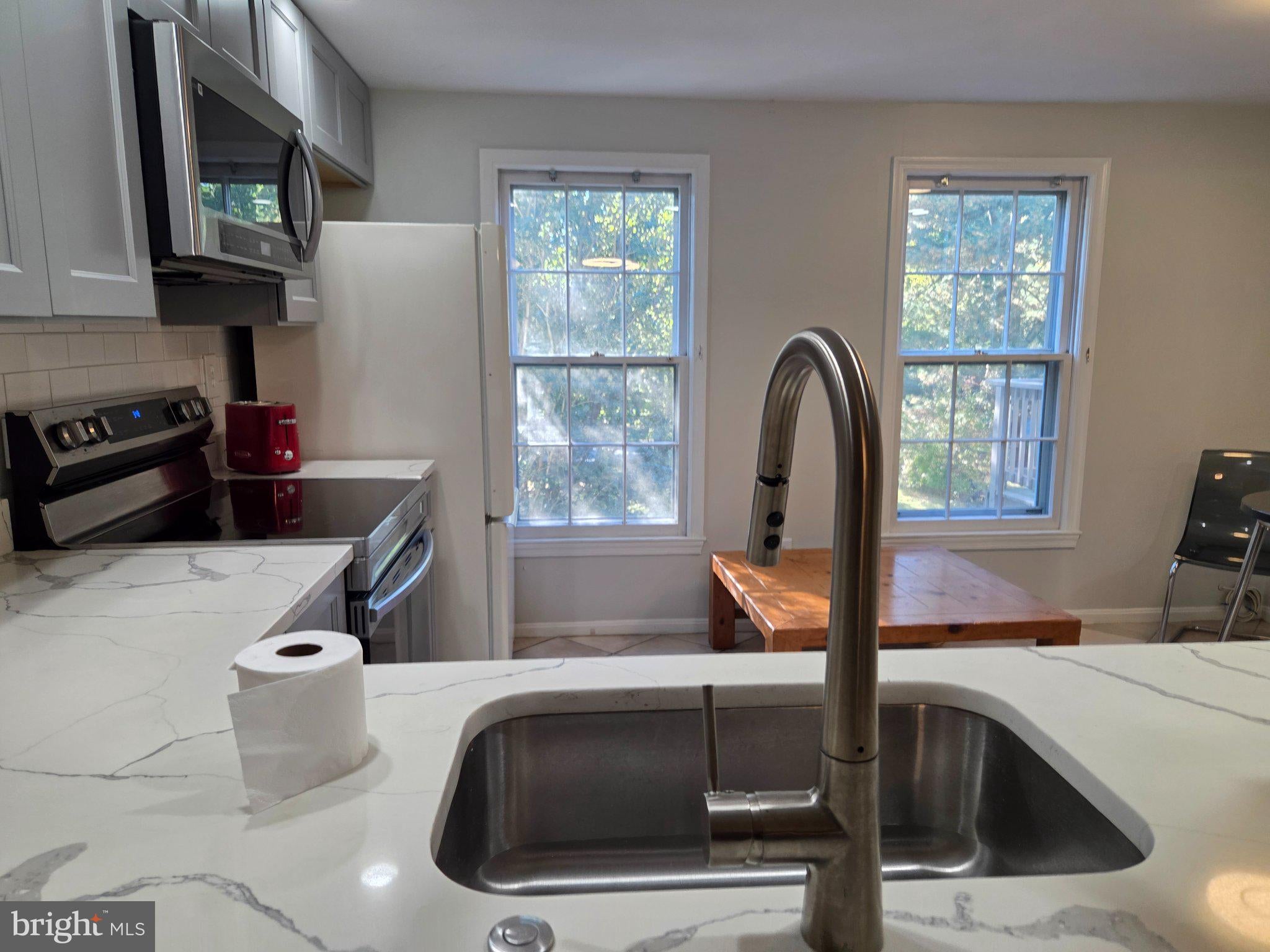 20514 STERNCROFT COURT