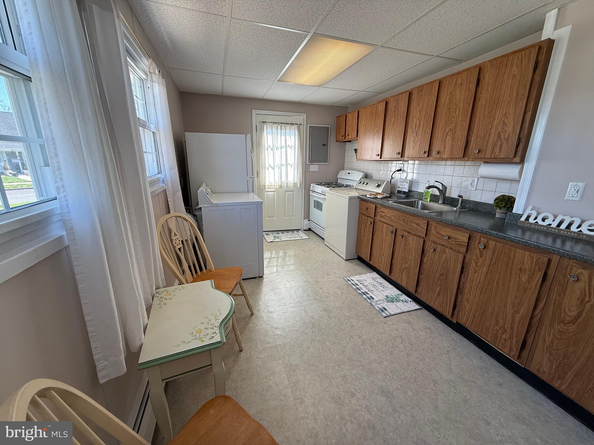 GRANDVIEW ESTS - Residential