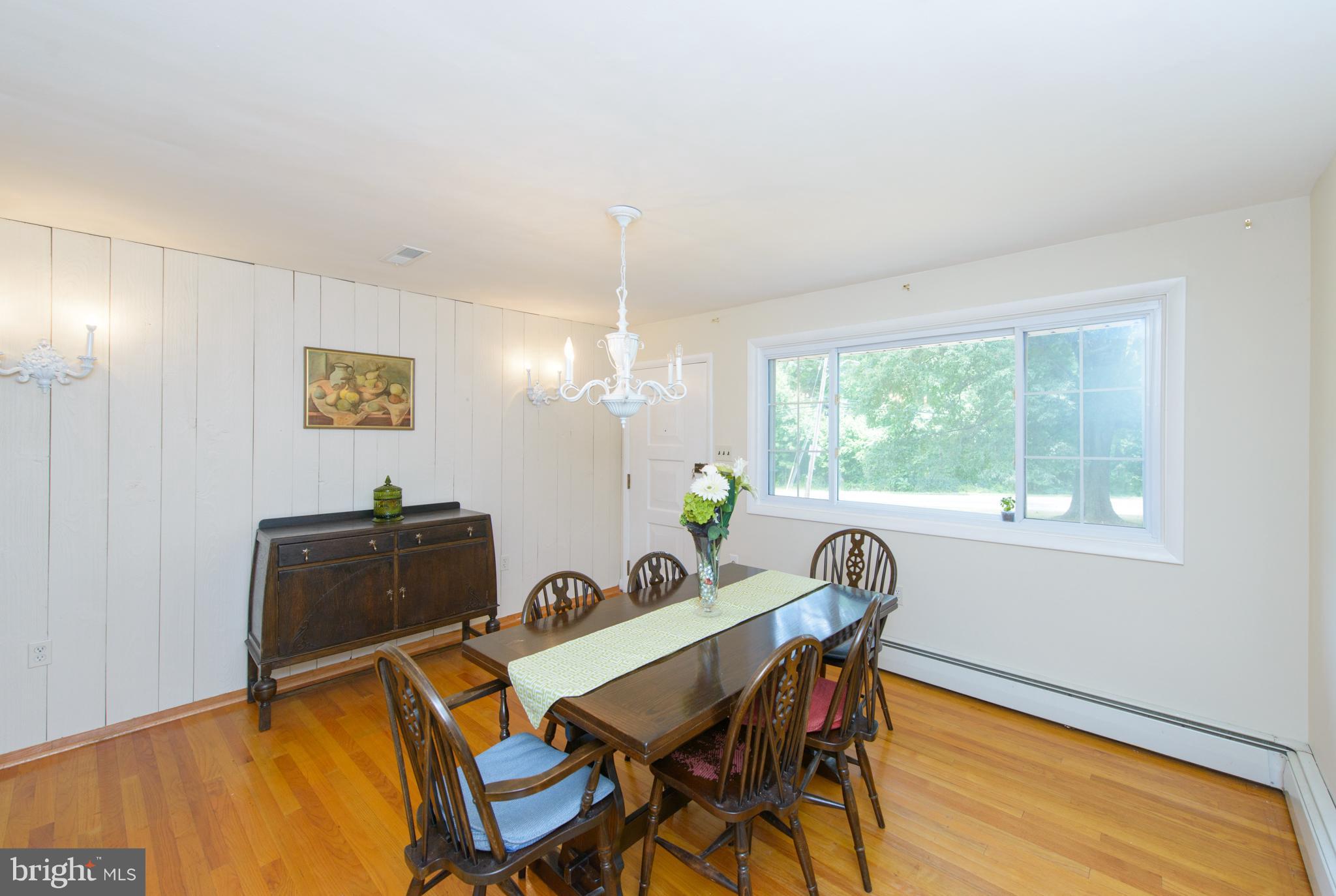 SCARLET OAKS - Residential