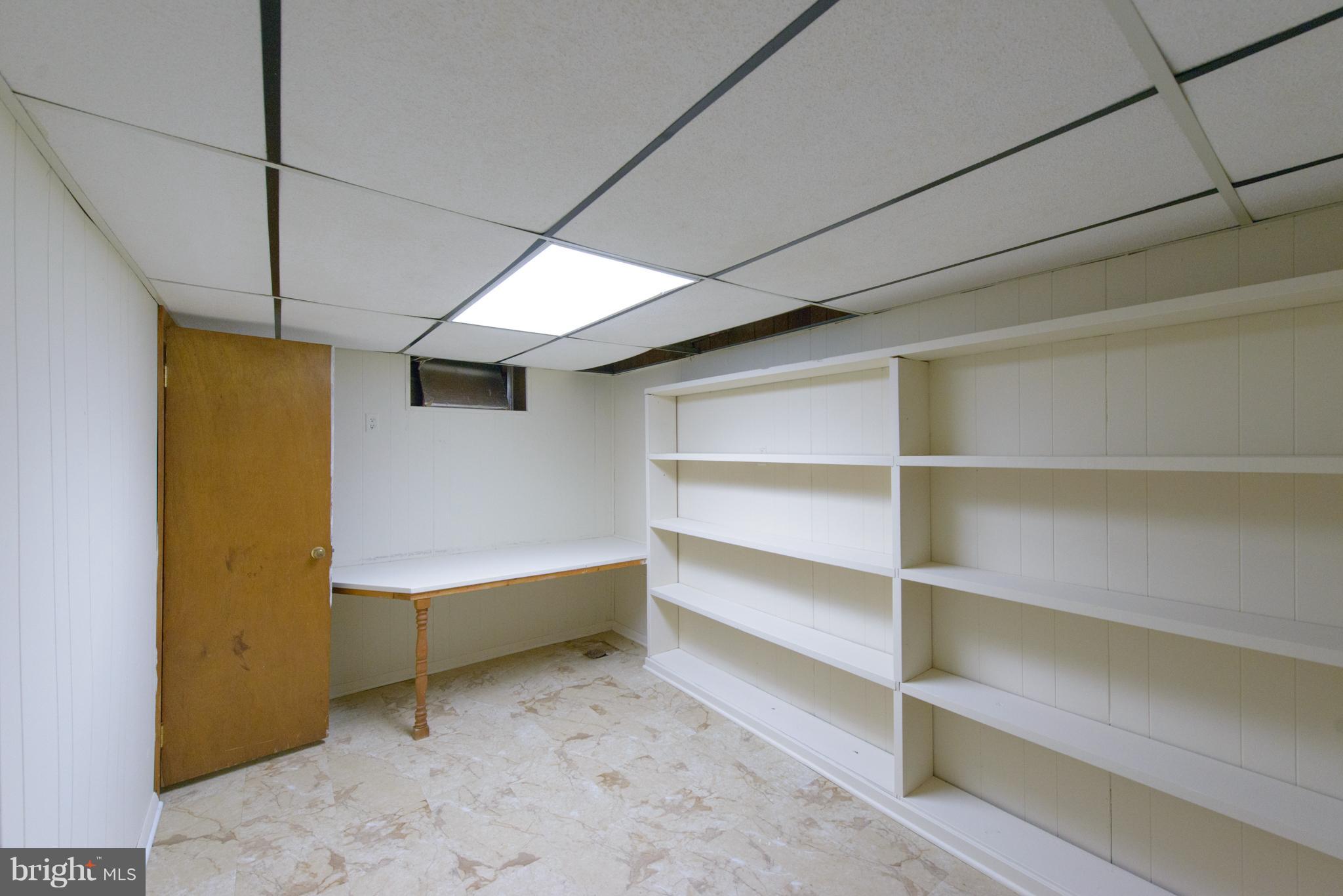 SCARLET OAKS - Residential