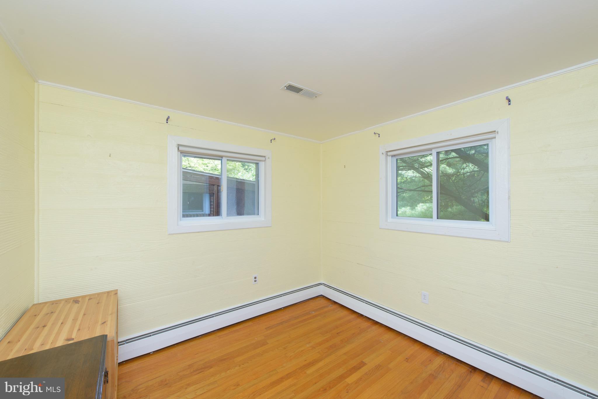 SCARLET OAKS - Residential