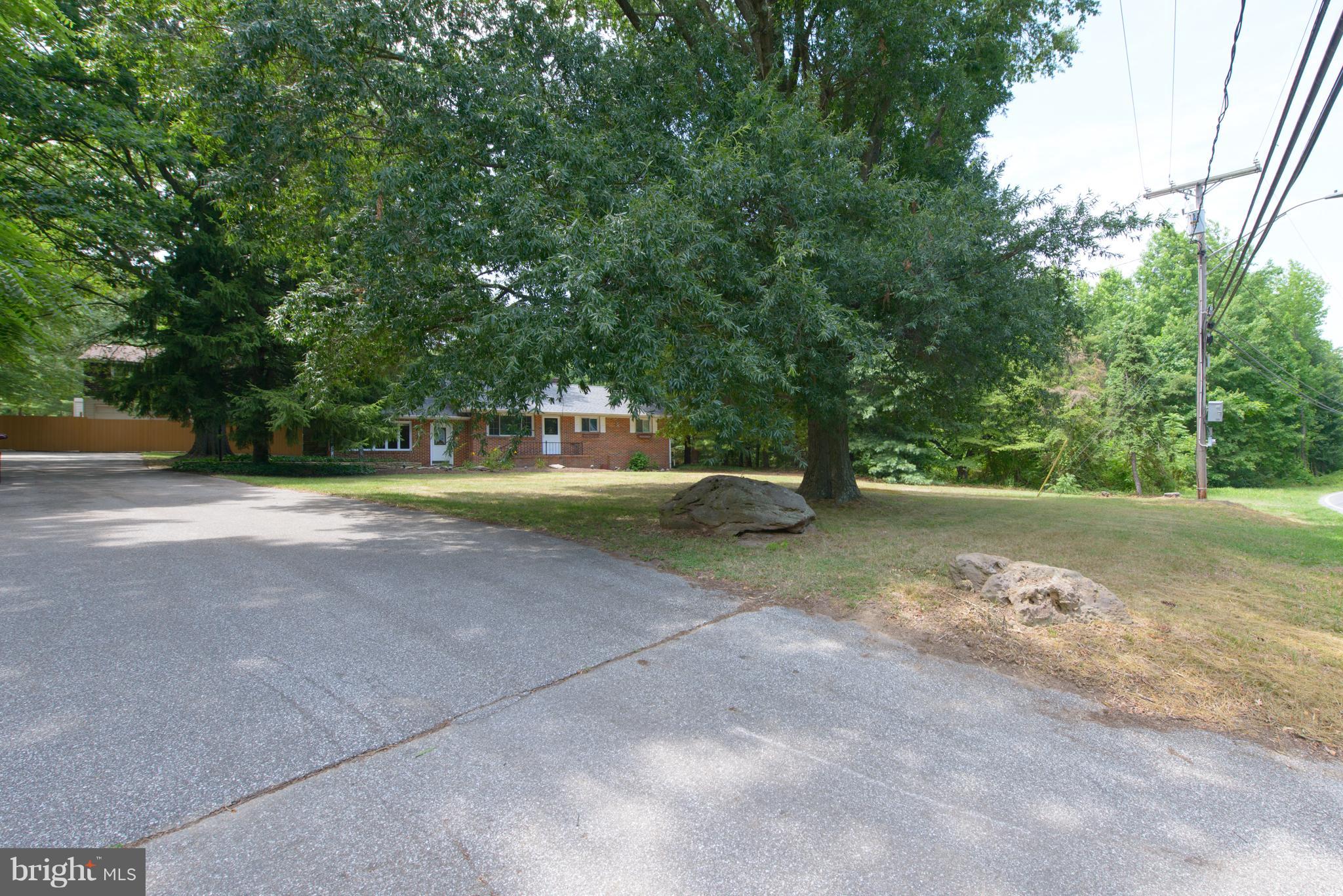 SCARLET OAKS - Residential