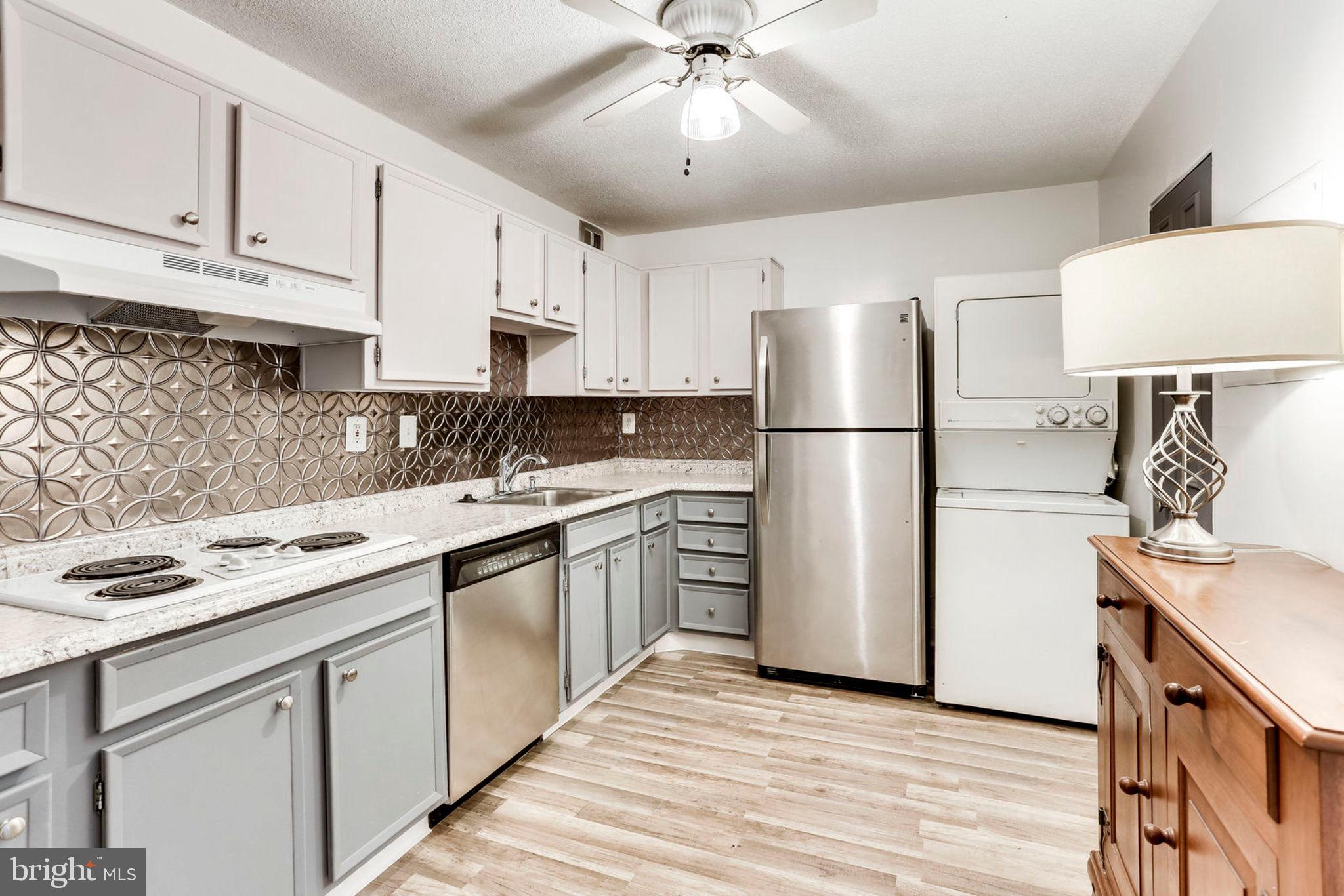 WATERGATE AT LANDMARK - Residential