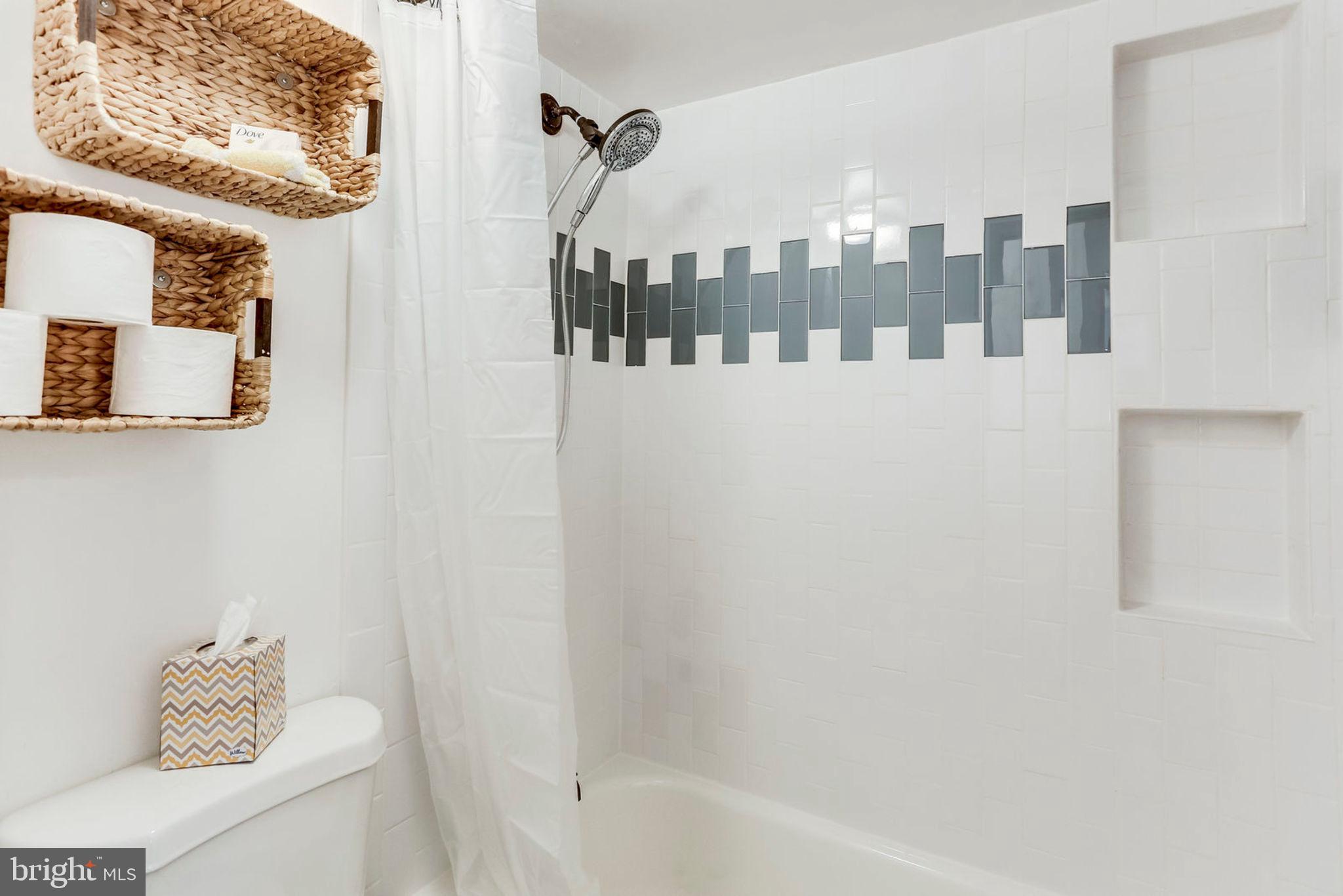 WATERGATE AT LANDMARK - Residential