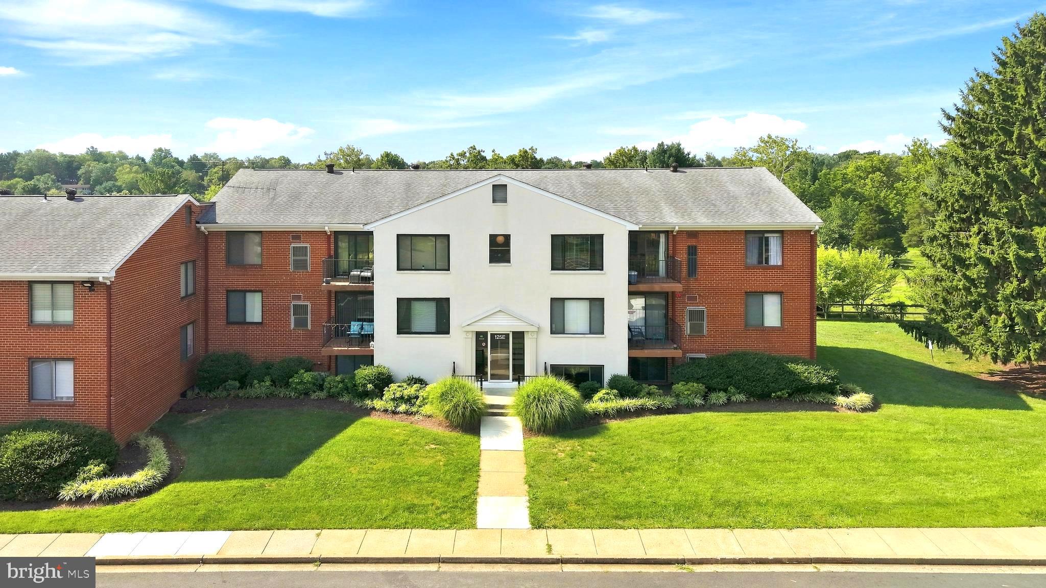 125 CLUBHOUSE DRIVE E SW 6