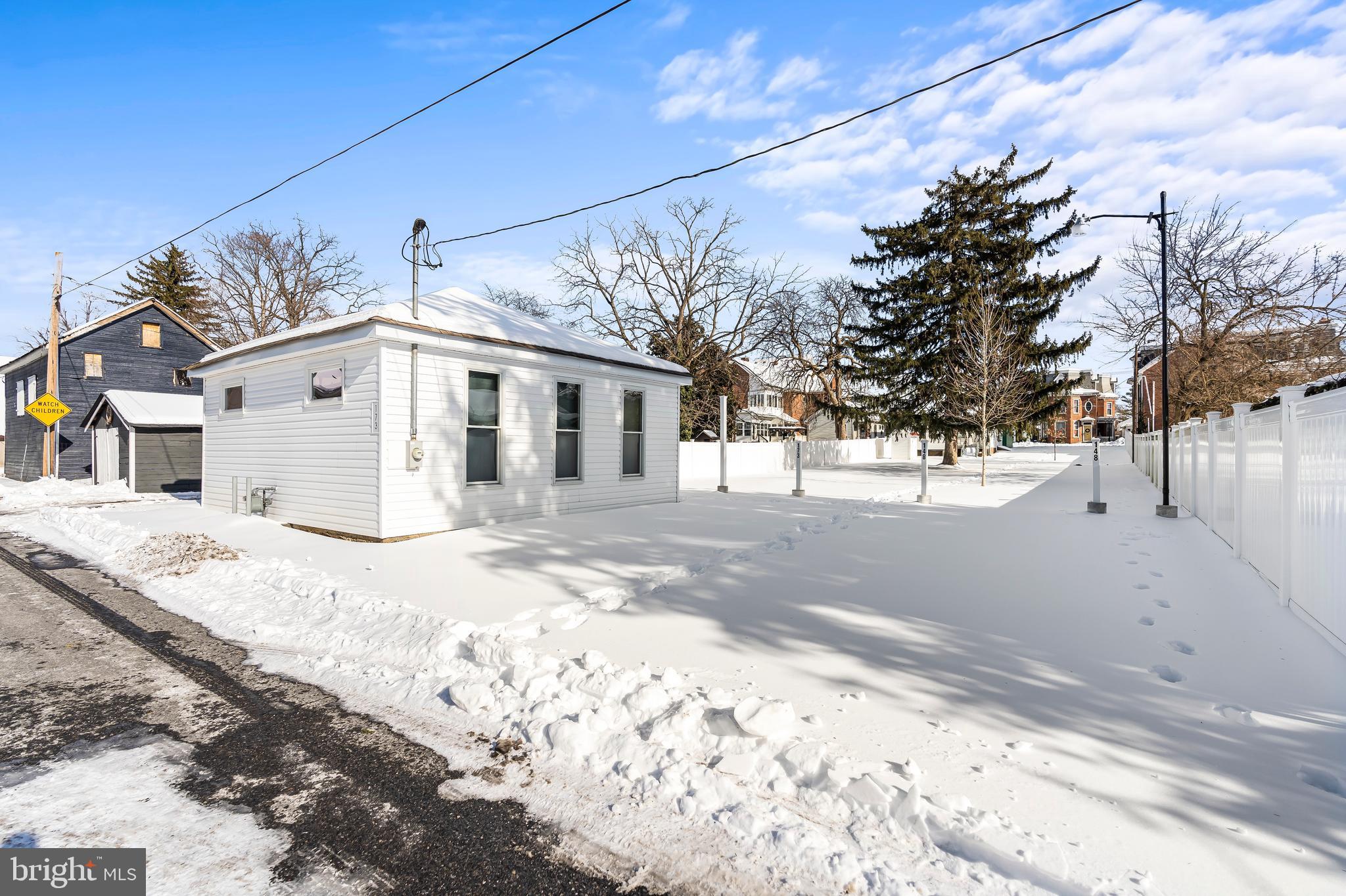 148 & 173 N CARLISLE STREET