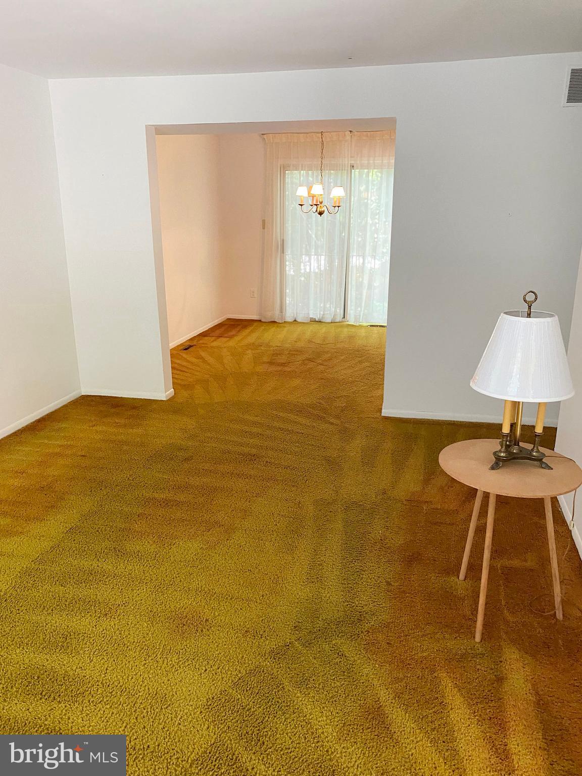 ANNAPOLIS ROADS WEST - Residential