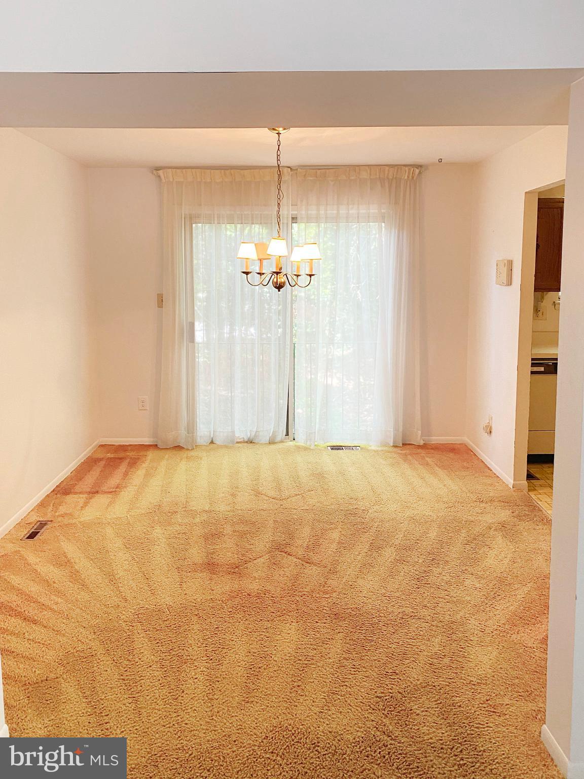 ANNAPOLIS ROADS WEST - Residential