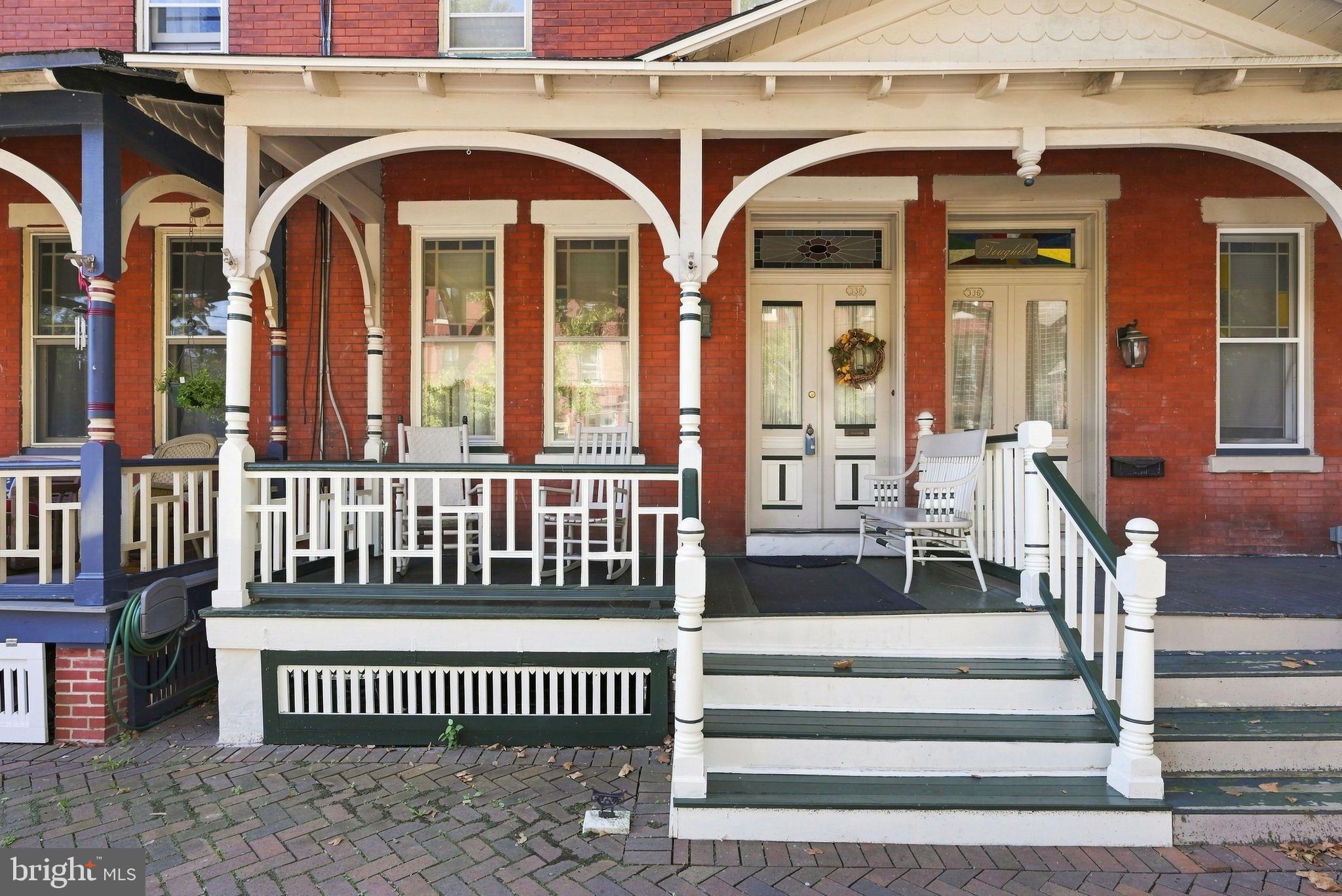 338 E UNION STREET