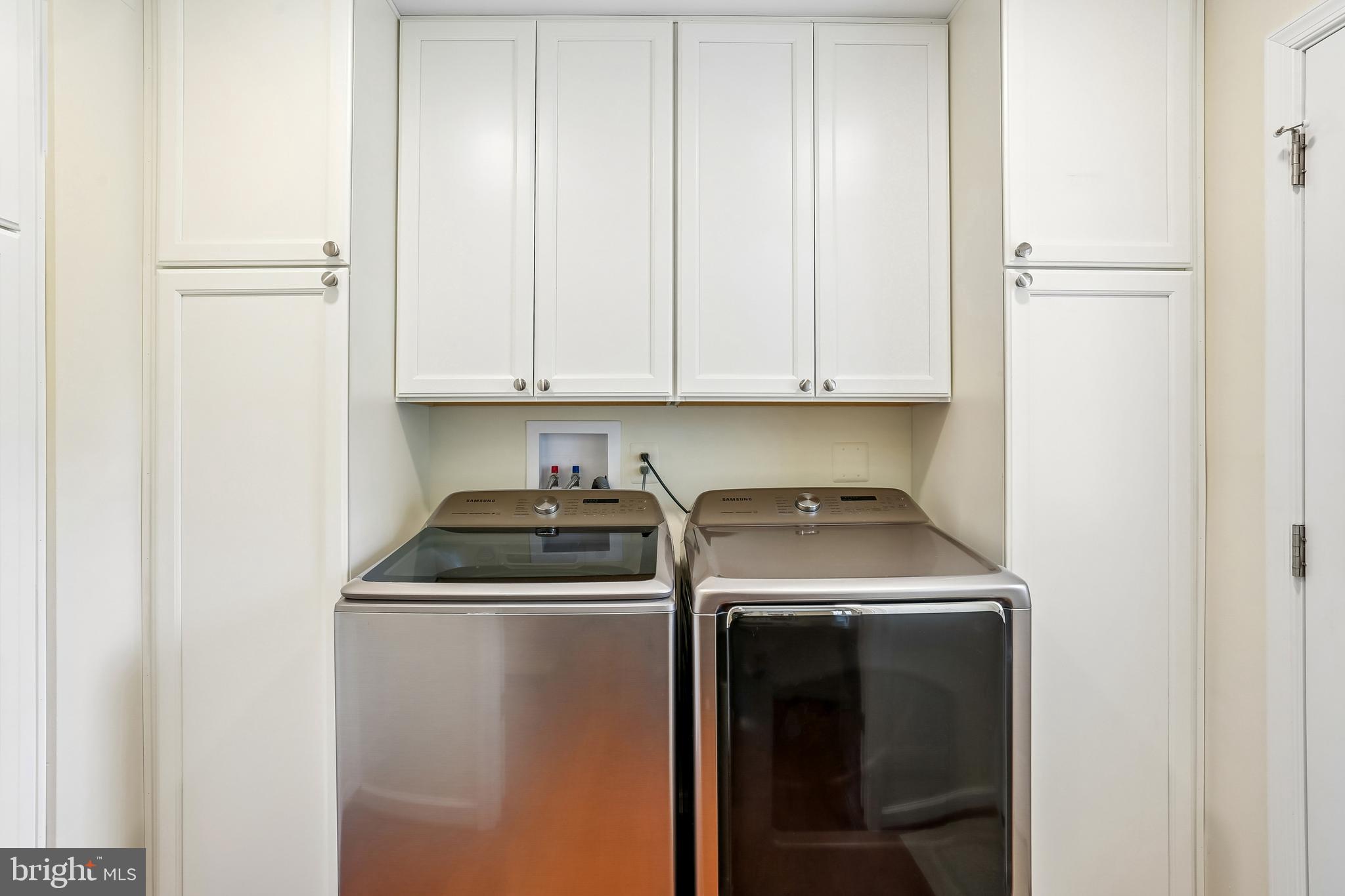 ORCHARD HILLS - Residential