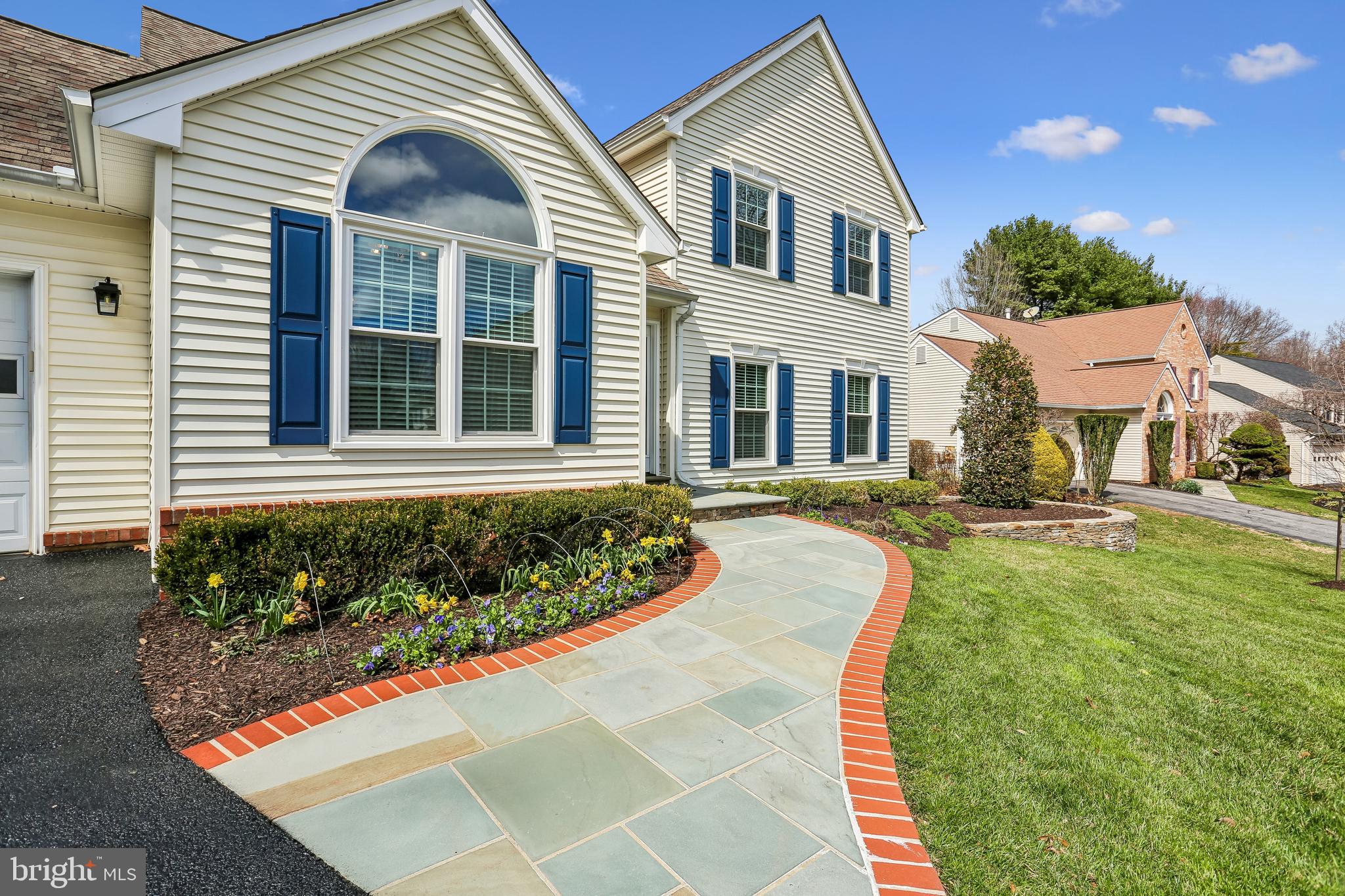 ORCHARD HILLS - Residential