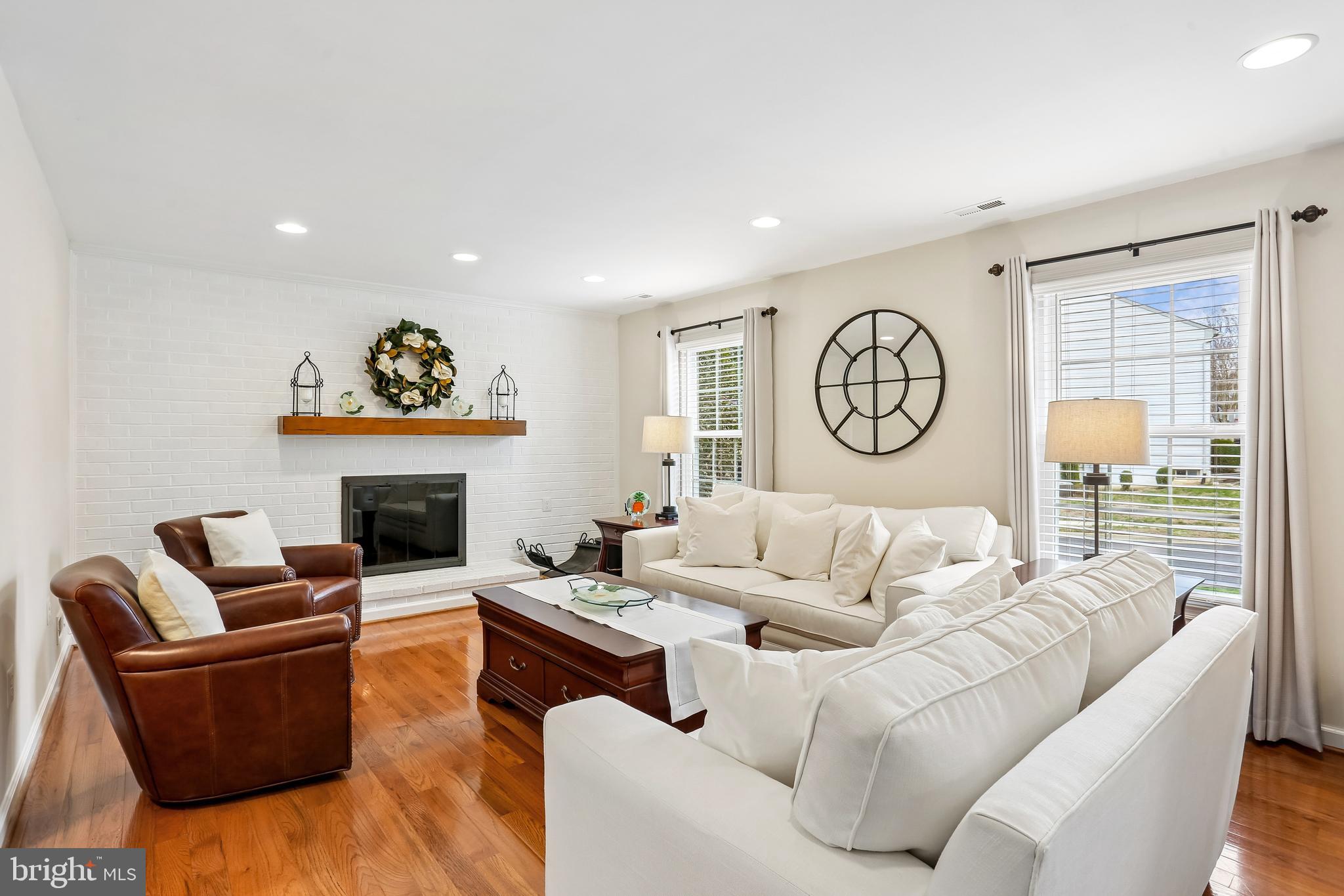 ORCHARD HILLS - Residential