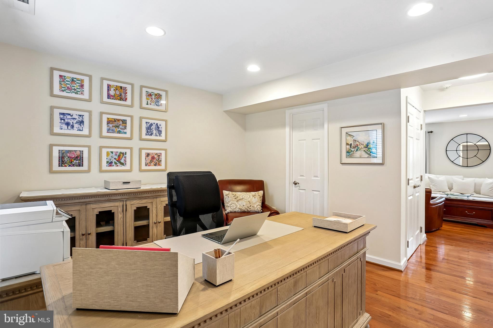 ORCHARD HILLS - Residential