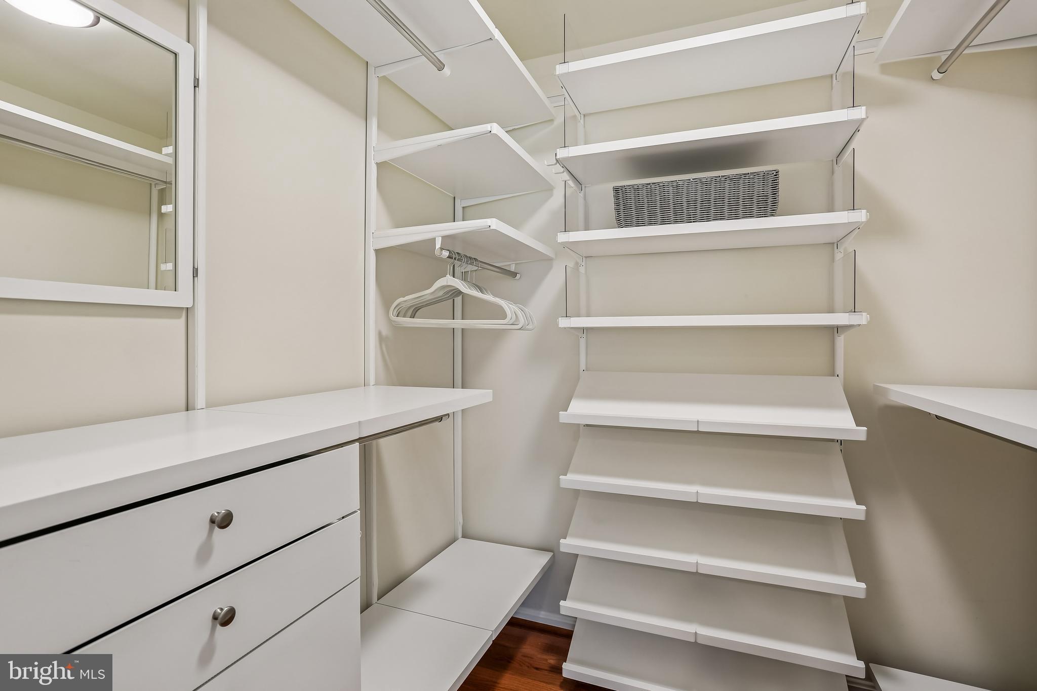 ORCHARD HILLS - Residential