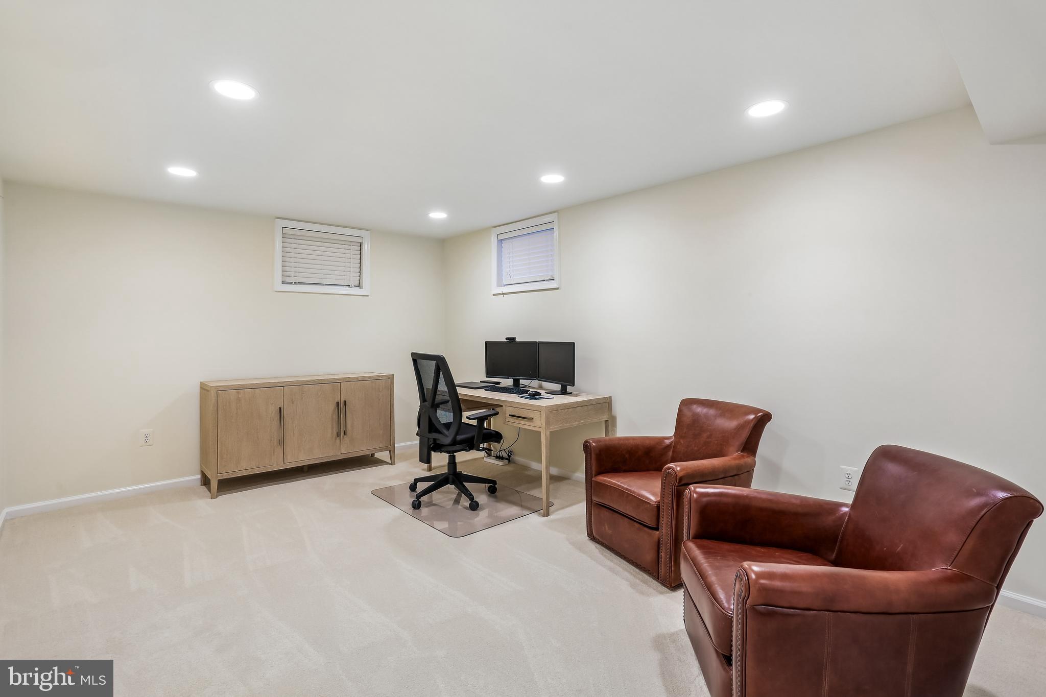 ORCHARD HILLS - Residential