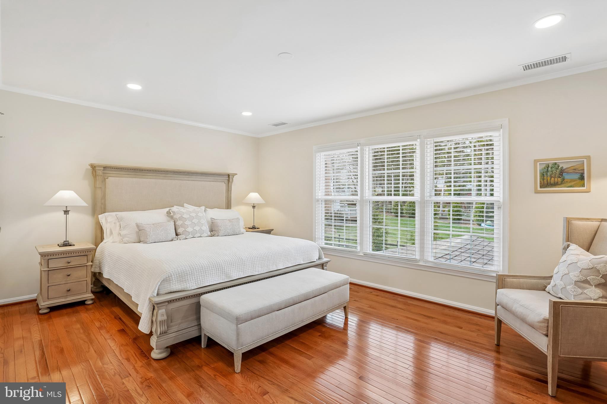 ORCHARD HILLS - Residential