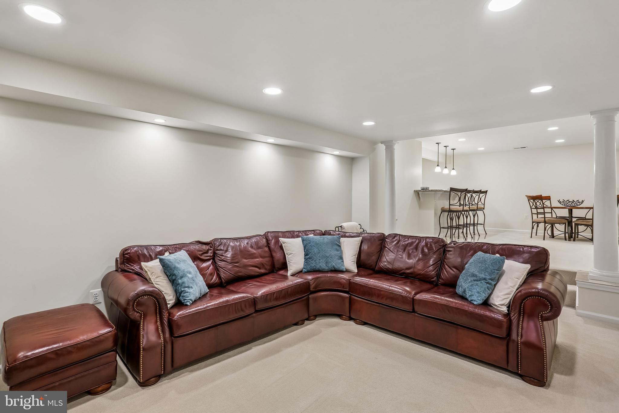 ORCHARD HILLS - Residential