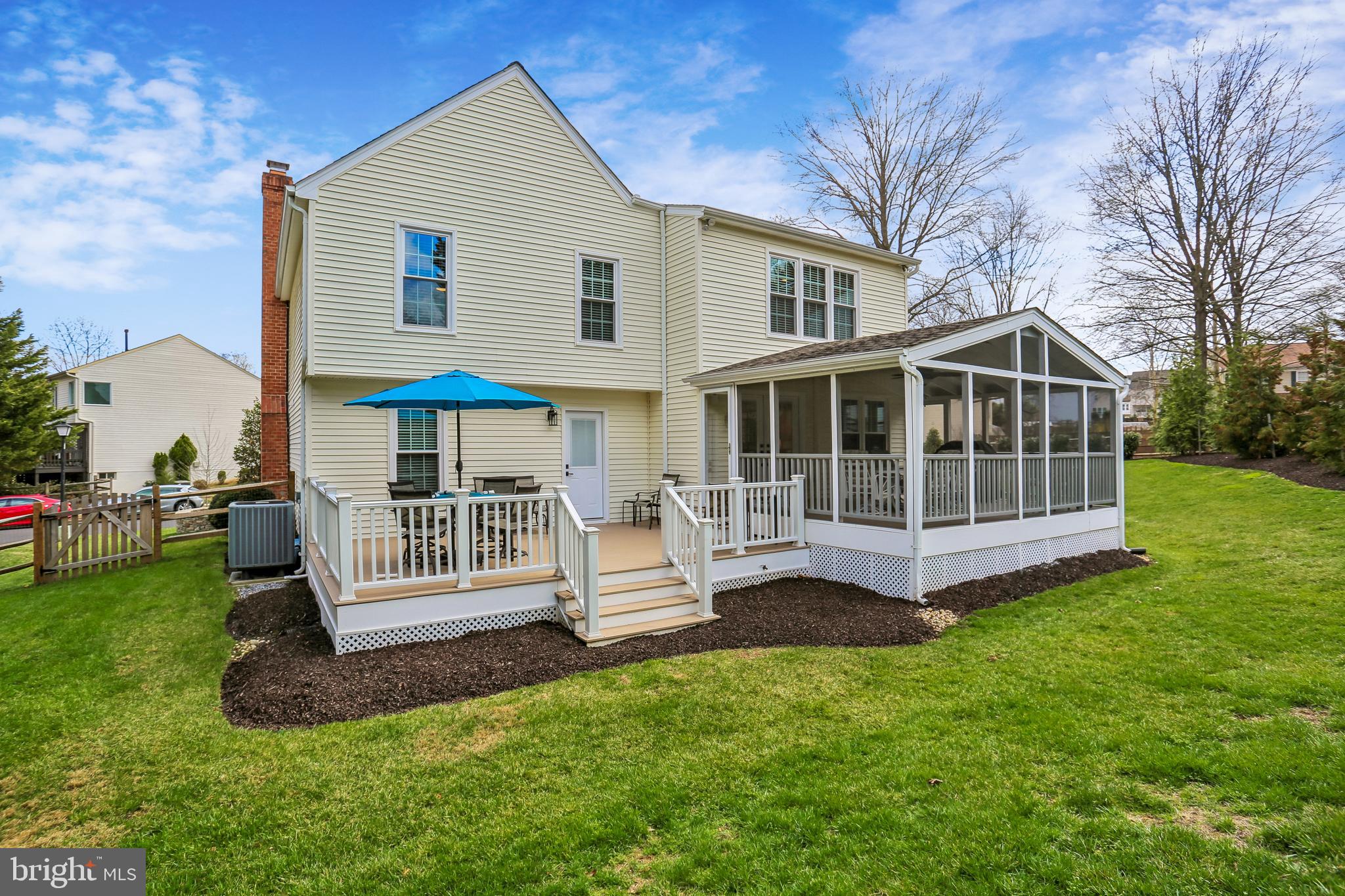 ORCHARD HILLS - Residential