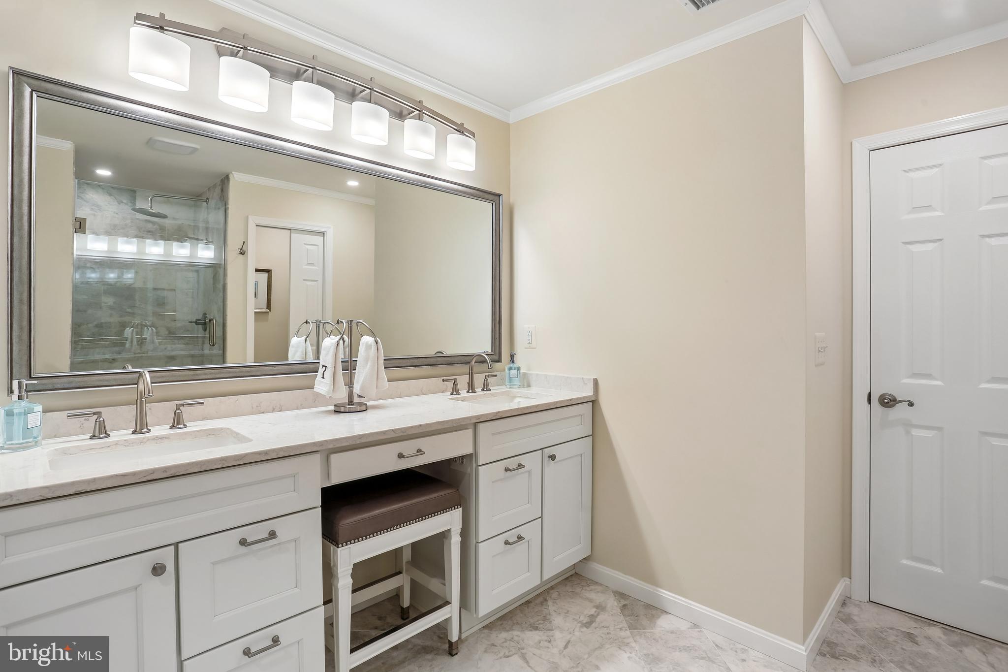 ORCHARD HILLS - Residential