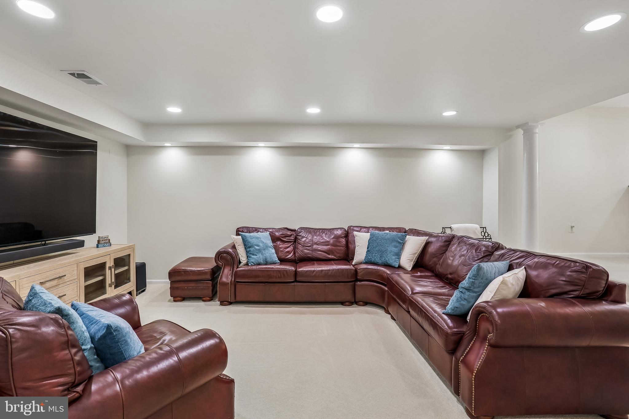 ORCHARD HILLS - Residential