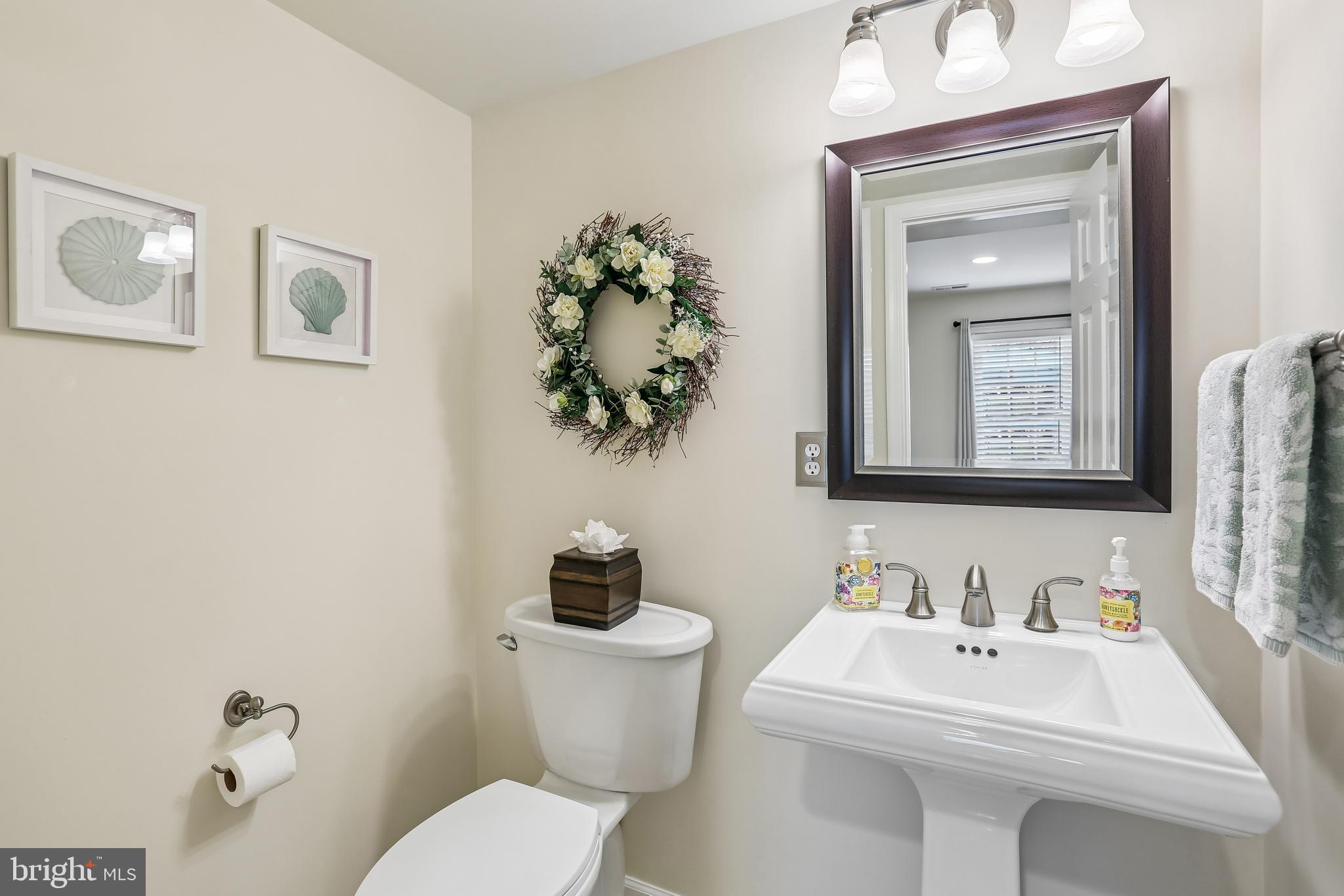 ORCHARD HILLS - Residential