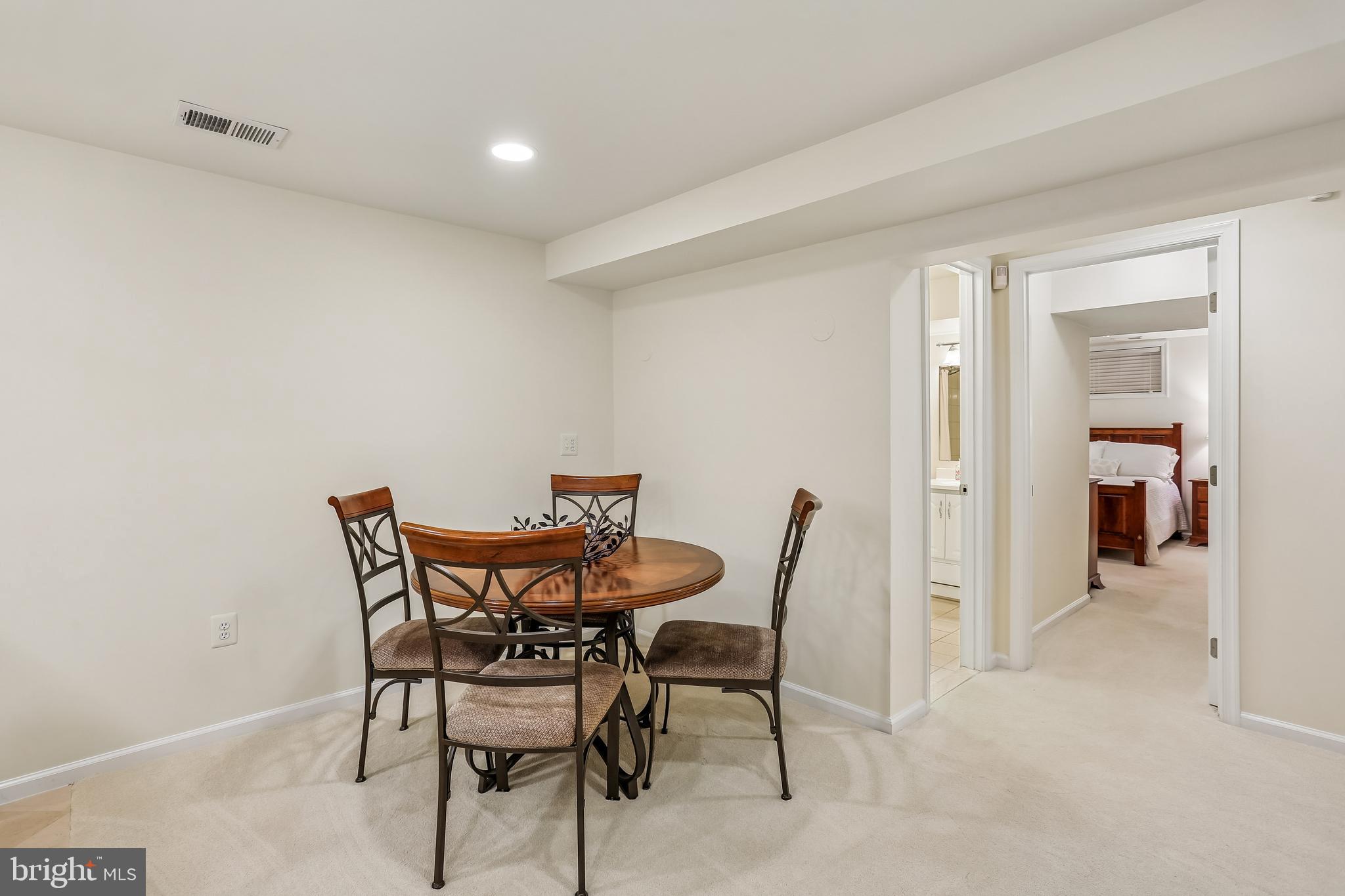 ORCHARD HILLS - Residential