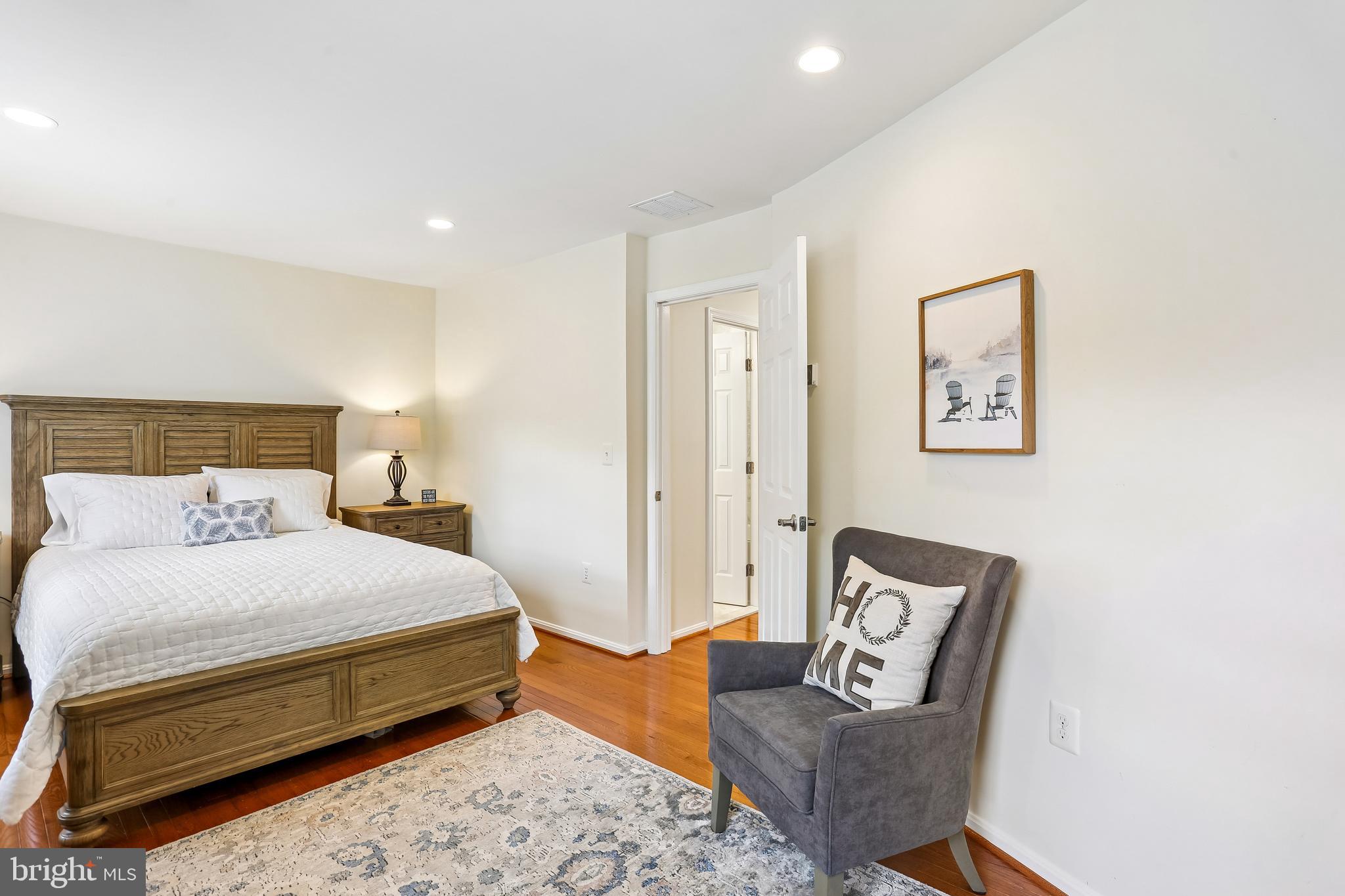 ORCHARD HILLS - Residential