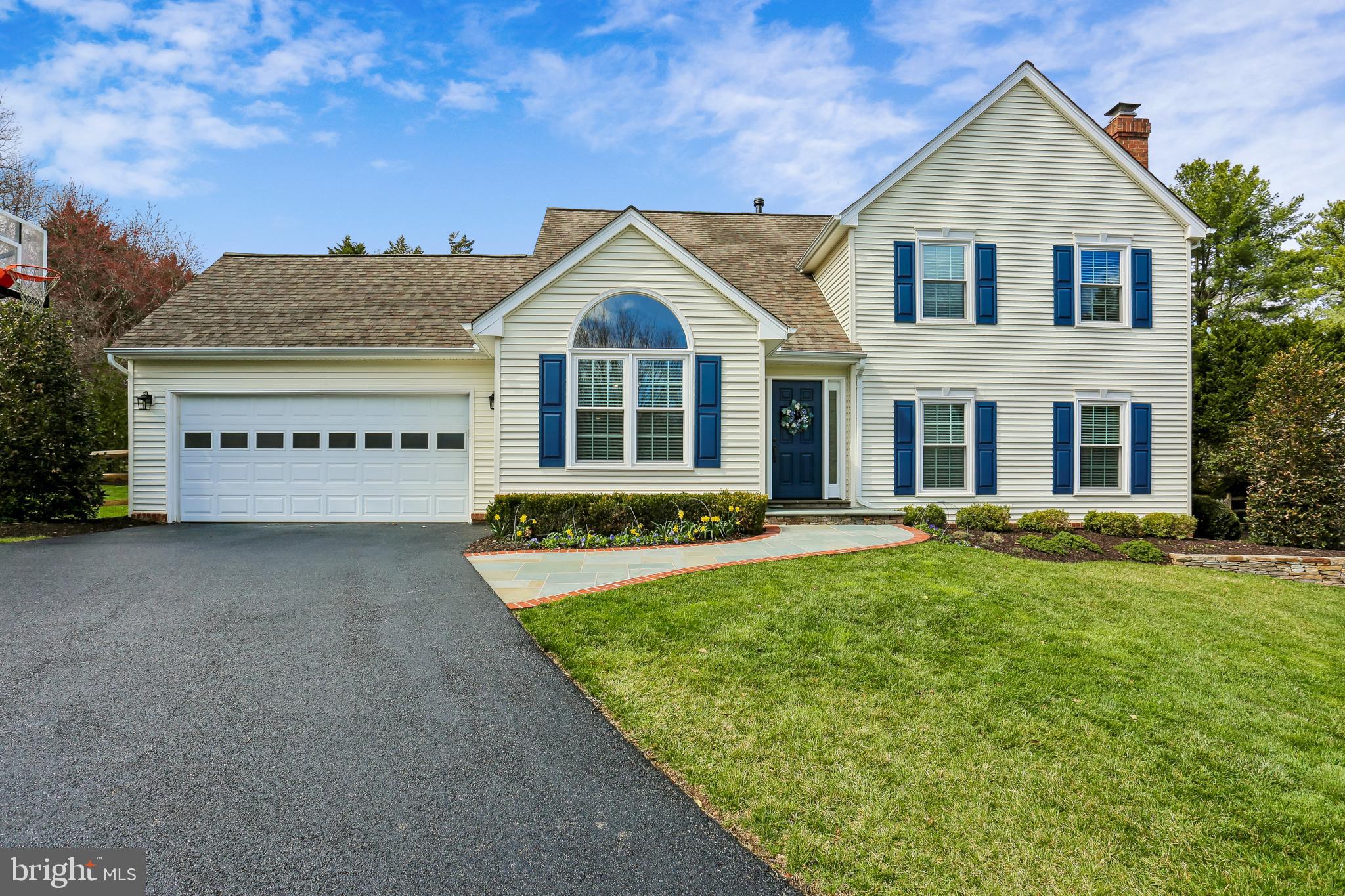 ORCHARD HILLS - Residential