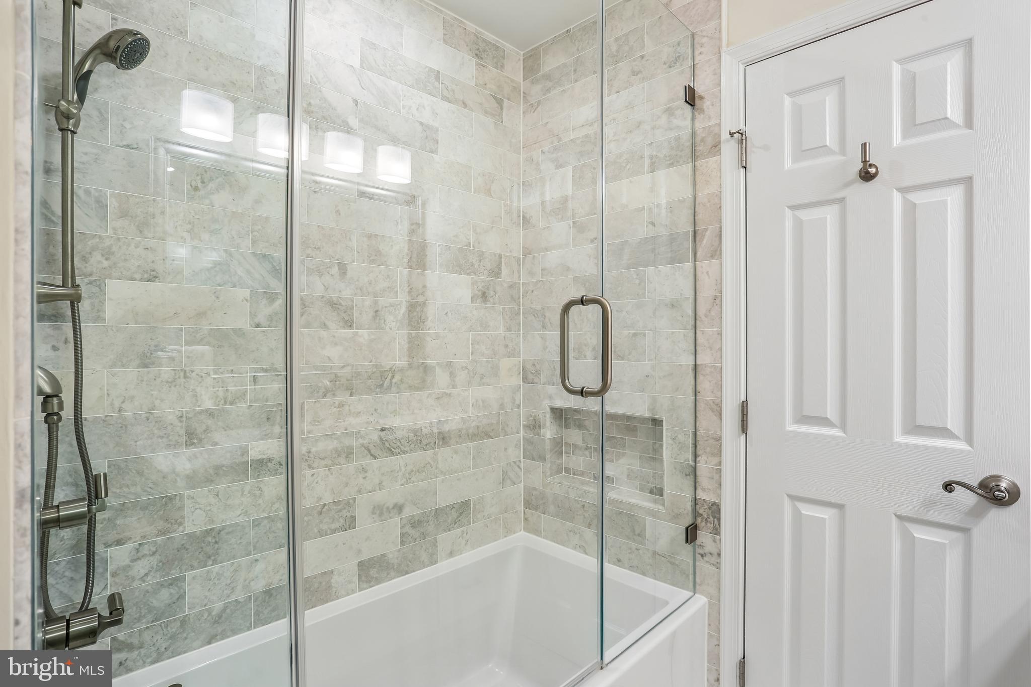 ORCHARD HILLS - Residential