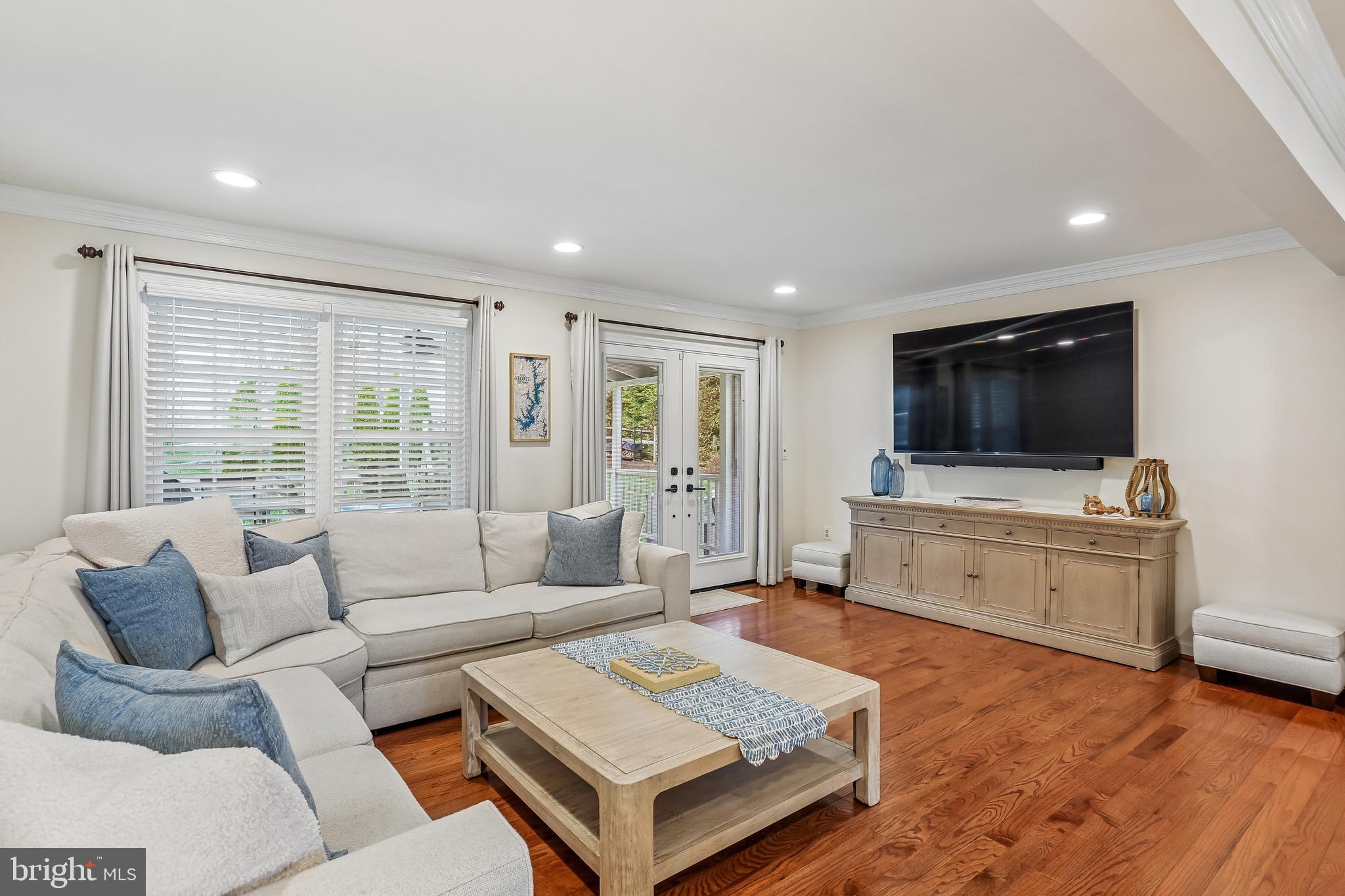 ORCHARD HILLS - Residential