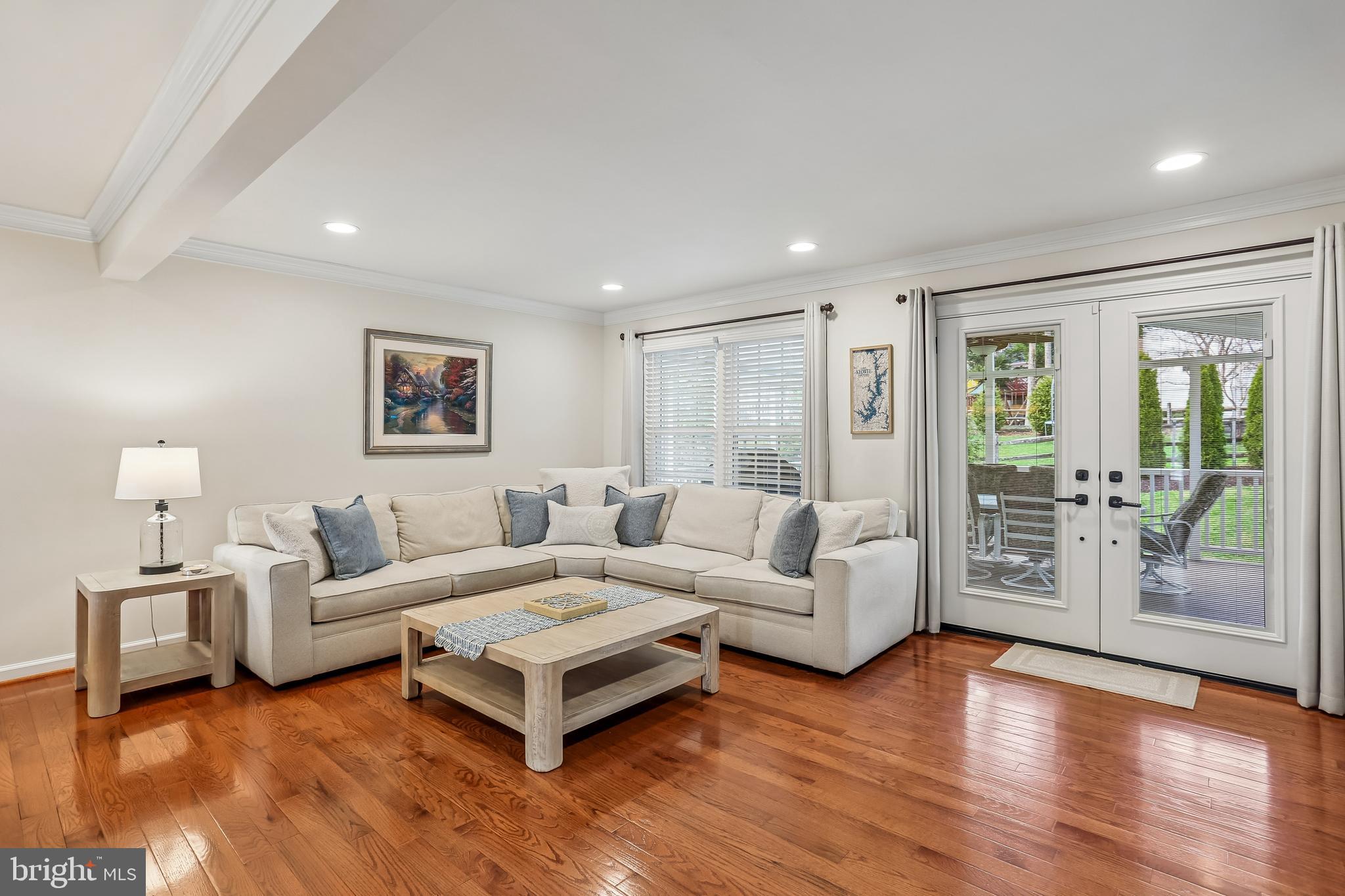 ORCHARD HILLS - Residential