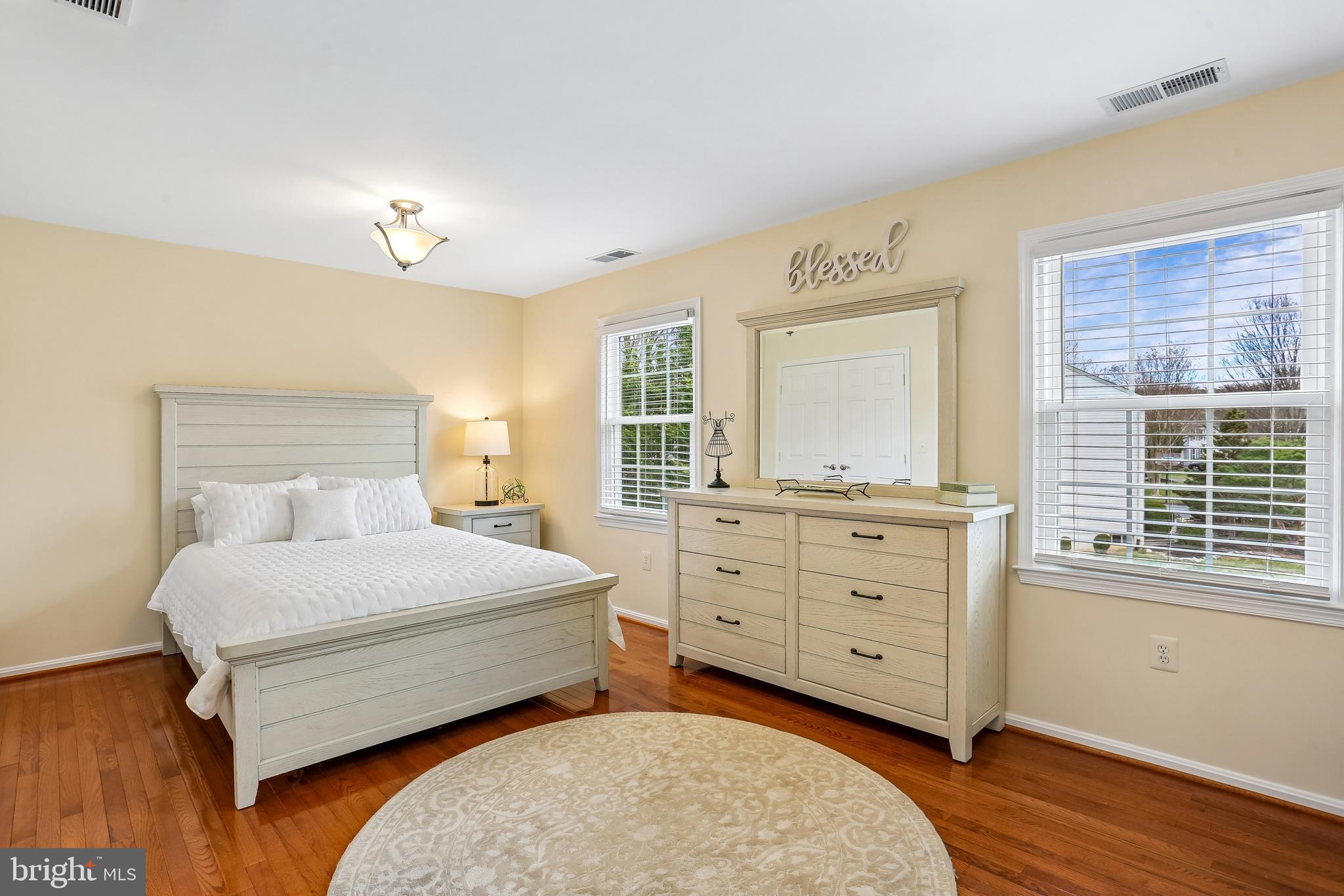 ORCHARD HILLS - Residential